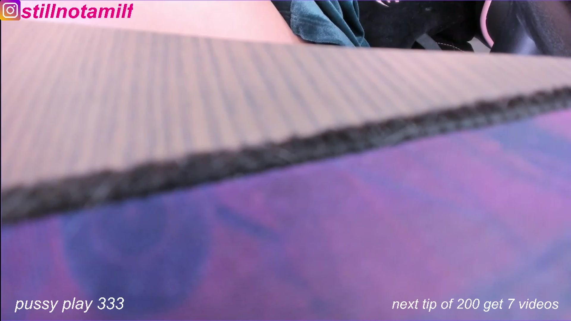 Gallery image thumbnail from fun_for_cash's myfreecams stream on, 12/24/2022, 16:23 image 9 of 20