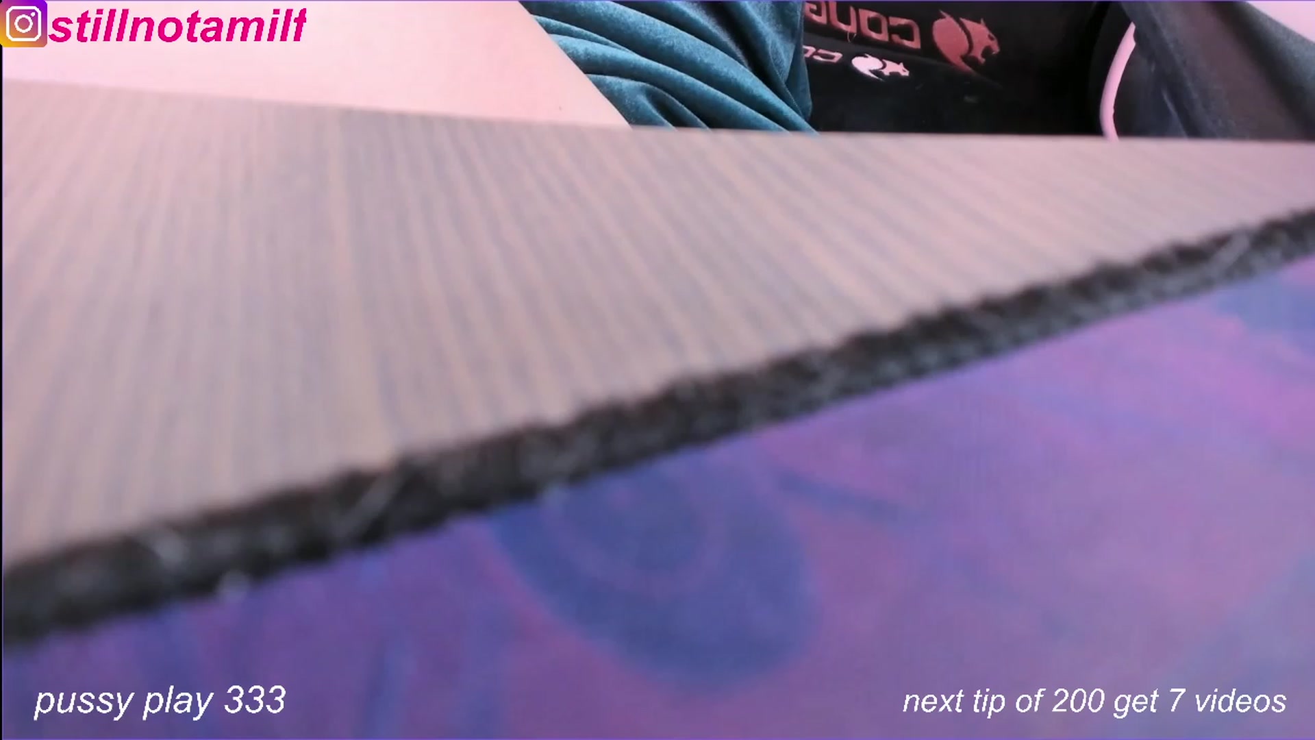 Gallery image thumbnail from fun_for_cash's myfreecams stream on, 01/01/2023, 17:10 image 3 of 20