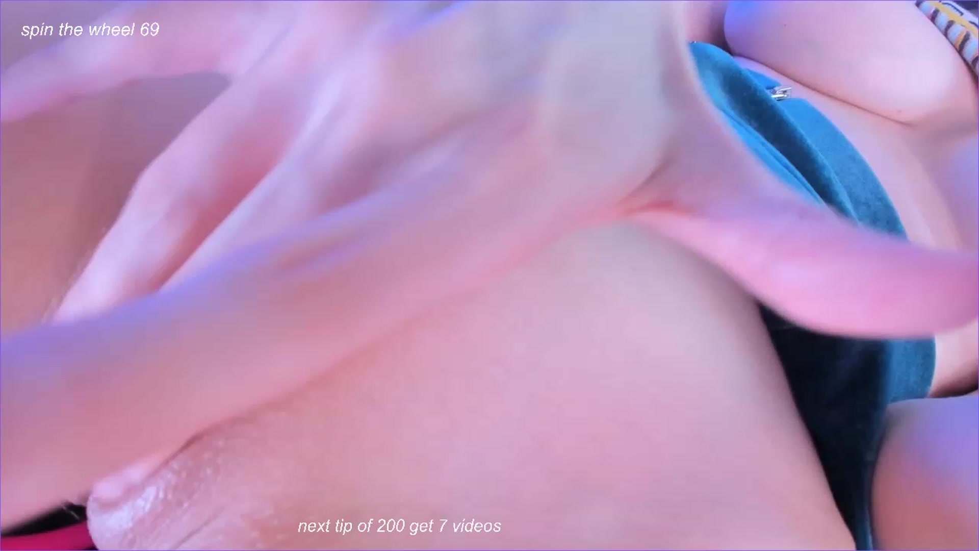 Gallery image thumbnail from fun_for_cash's myfreecams stream on, 09/26/2023, 19:00 image 15 of 20
