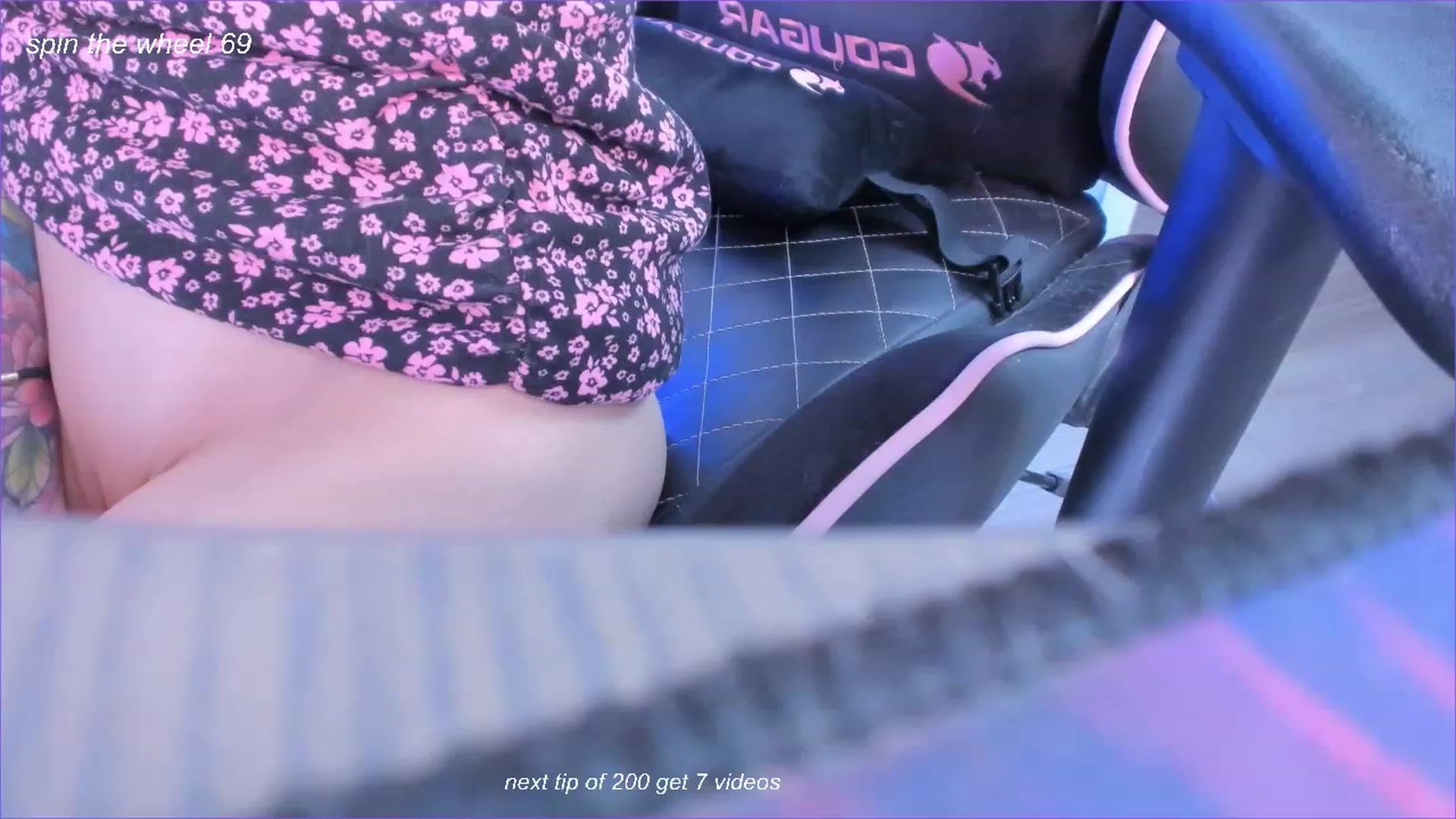 Gallery image thumbnail from fun_for_cash's myfreecams stream on, 10/25/2023, 21:34 image 10 of 20