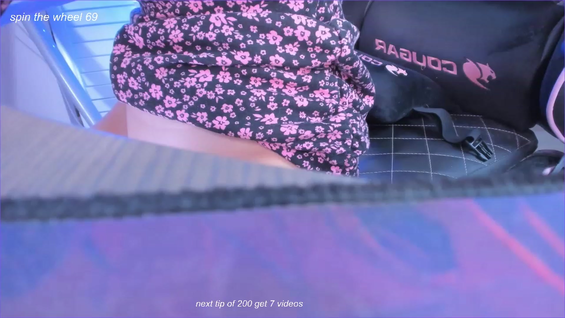 Gallery image thumbnail from fun_for_cash's myfreecams stream on, 10/28/2023, 18:59 image 1 of 20