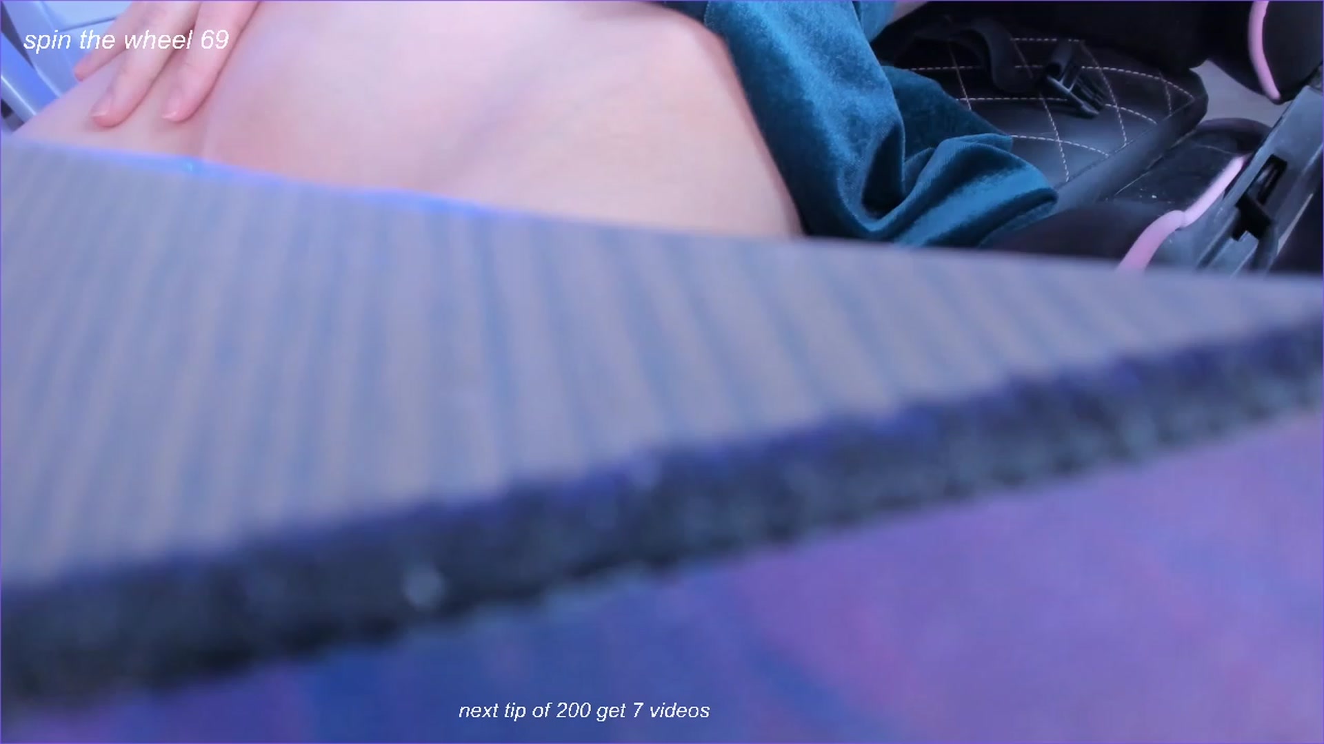 Gallery image thumbnail from fun_for_cash's myfreecams stream on, 10/29/2023, 19:33 image 7 of 20