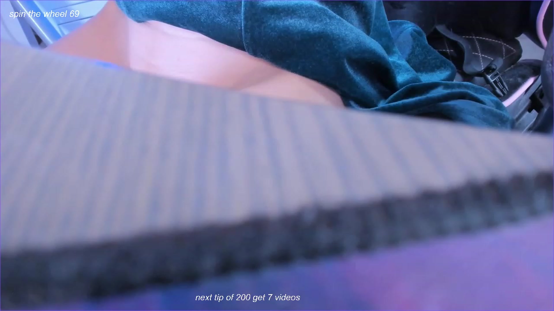 Gallery image thumbnail from fun_for_cash's myfreecams stream on, 11/23/2023, 16:03 image 11 of 20