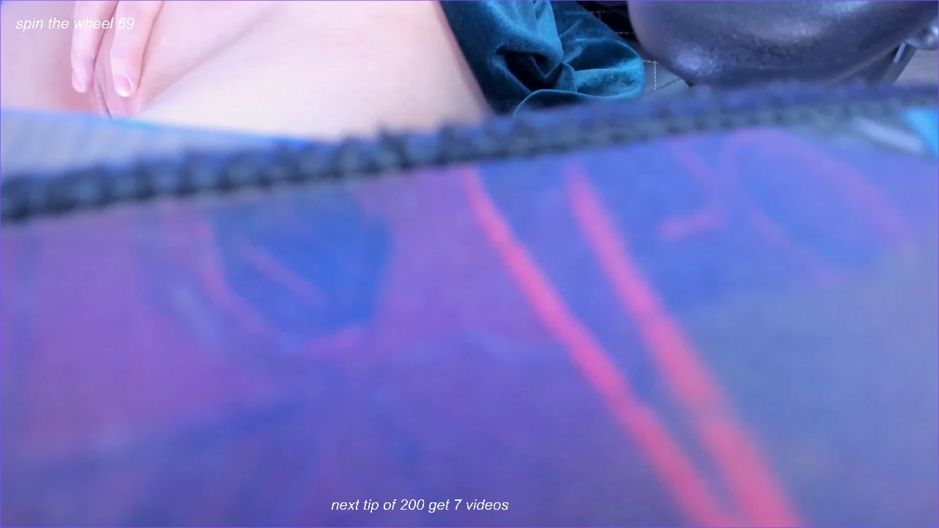 Gallery image thumbnail from fun_for_cash's myfreecams stream on, 11/23/2023, 17:14 image 17 of 20