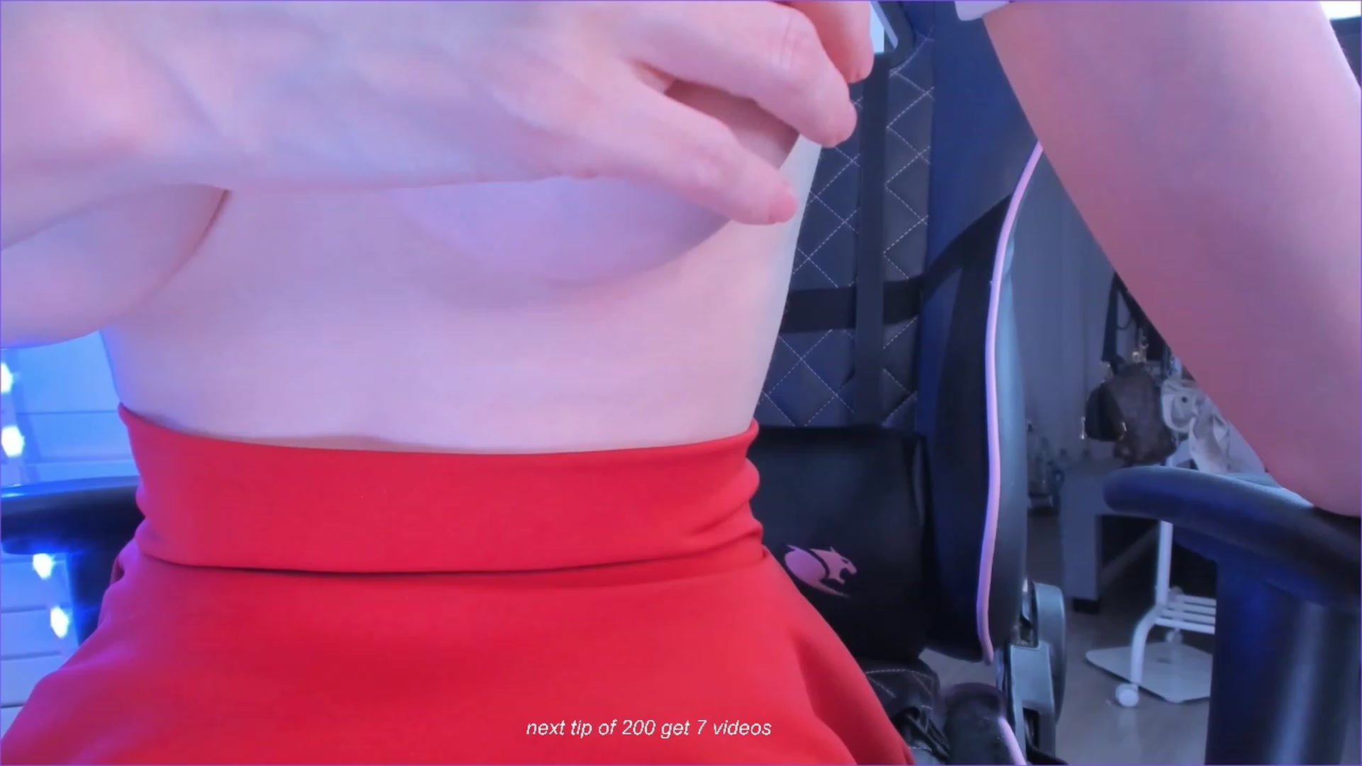 Gallery image thumbnail from fun_for_cash's myfreecams stream on, 12/26/2023, 21:30 image 6 of 20