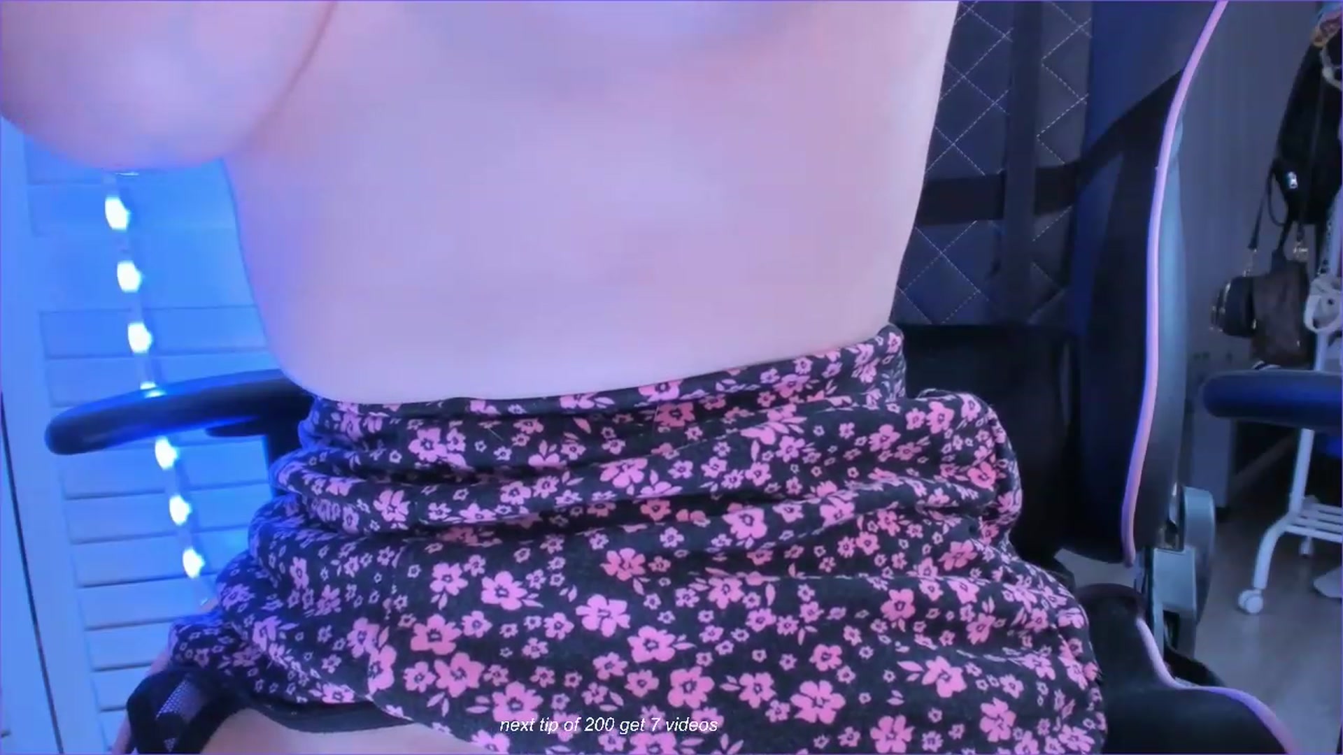 Gallery image thumbnail from fun_for_cash's myfreecams stream on, 01/09/2024, 17:19 image 16 of 20