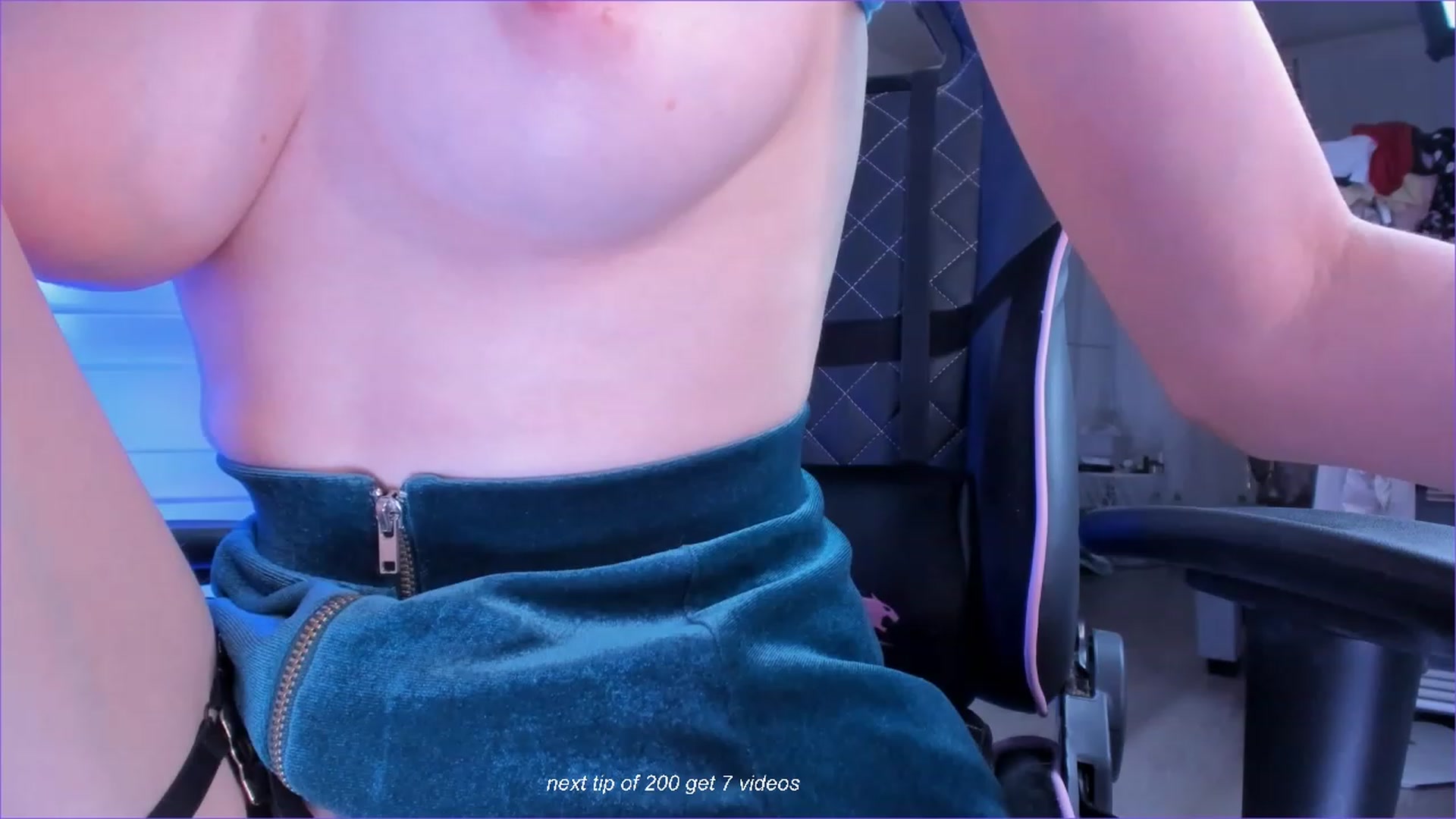 Gallery image thumbnail from fun_for_cash's myfreecams stream on, 01/28/2024, 16:29 image 11 of 20
