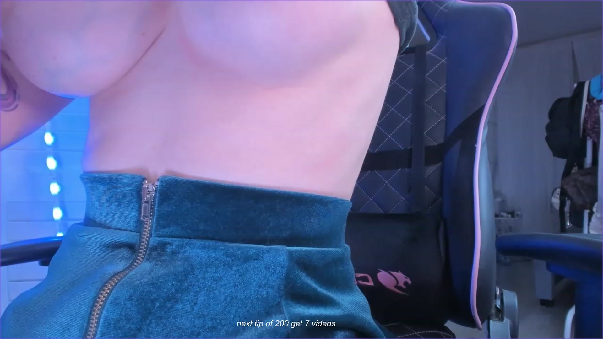 Gallery image thumbnail from fun_for_cash's myfreecams stream on, 03/06/2024, 20:02 image 8 of 20