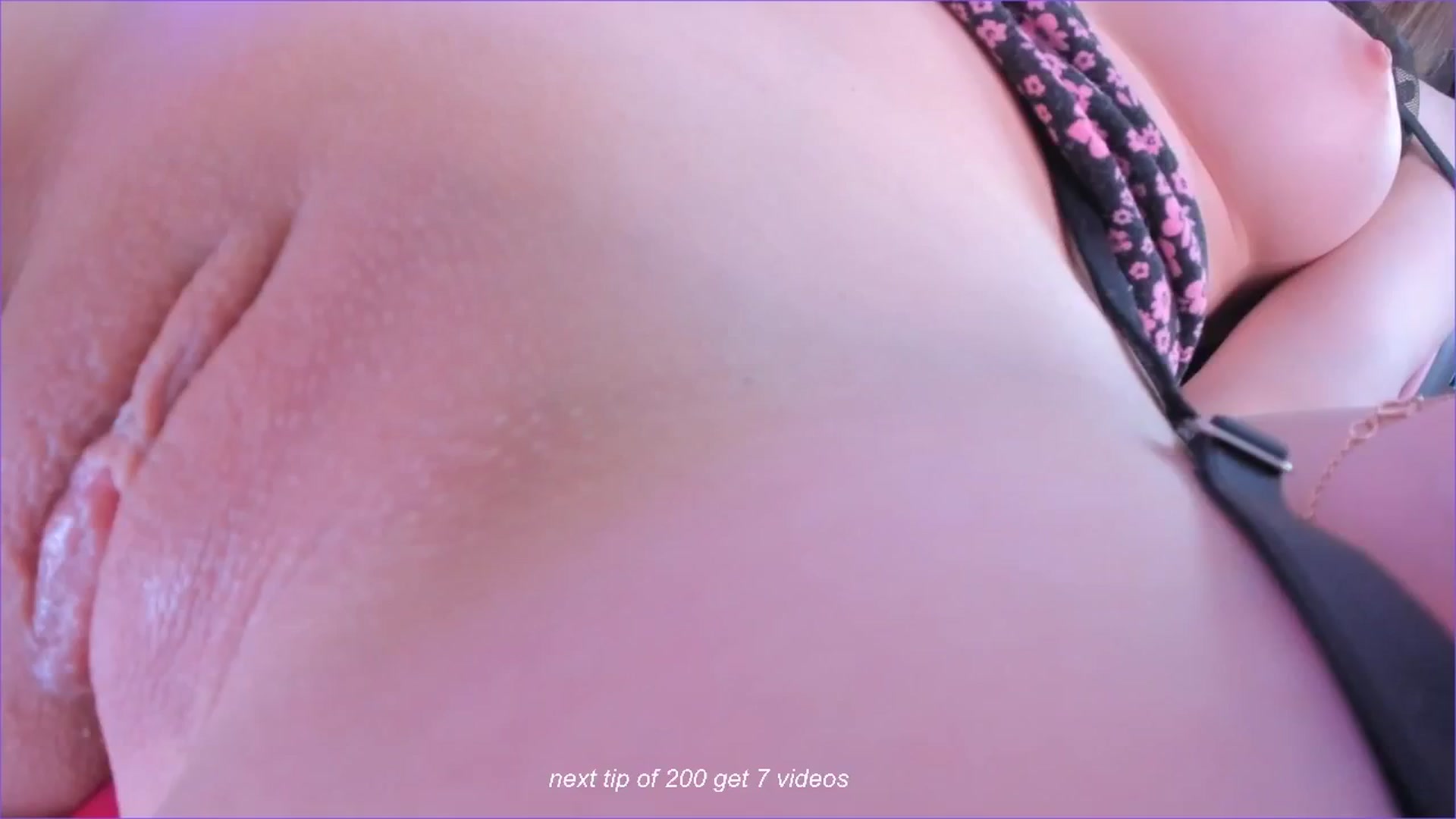 Gallery image thumbnail from fun_for_cash's myfreecams stream on, 05/19/2024, 15:21 image 19 of 20