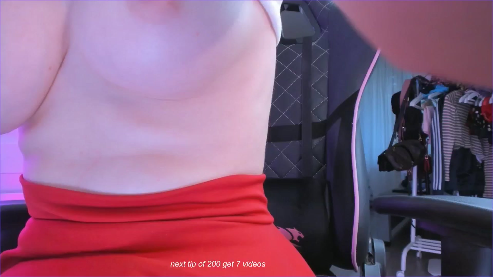 Gallery image thumbnail from fun_for_cash's myfreecams stream on, 05/23/2024, 16:59 image 3 of 20
