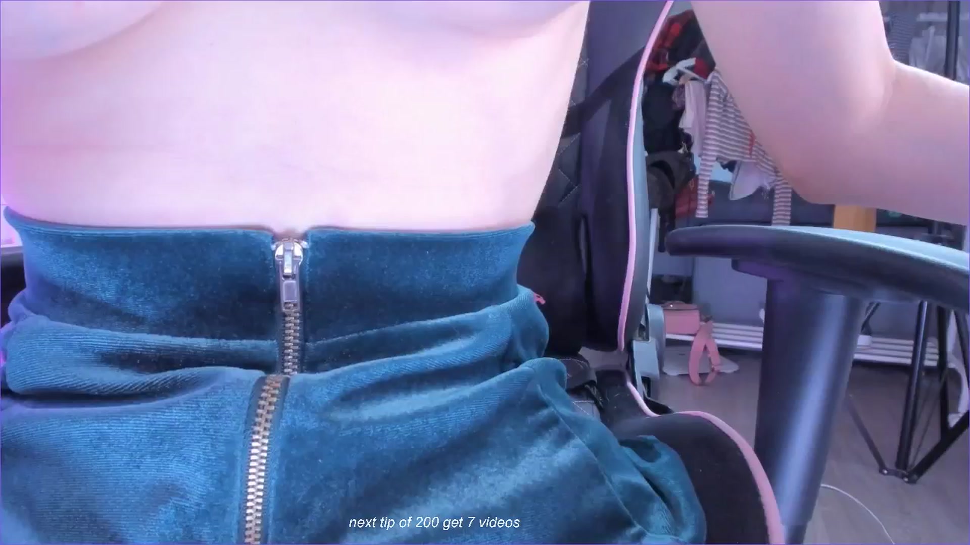 Gallery image thumbnail from fun_for_cash's myfreecams stream on, 07/03/2024, 18:28 image 2 of 20