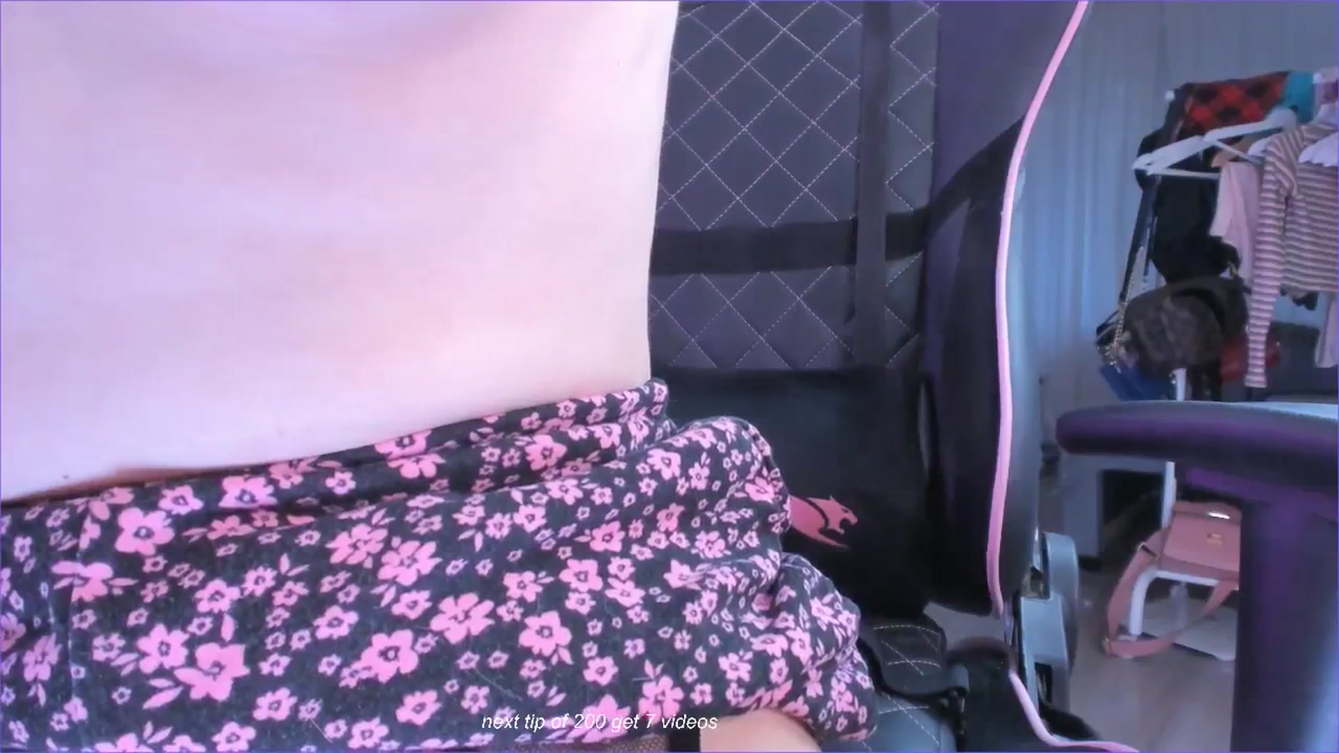 Gallery image thumbnail from fun_for_cash's myfreecams stream on, 07/24/2024, 17:53 image 7 of 20