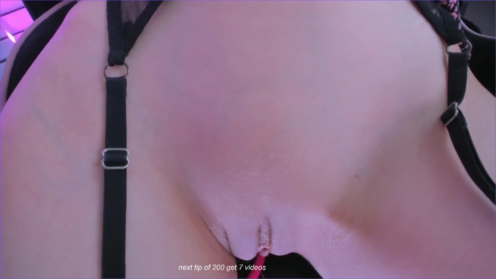 Gallery image thumbnail from fun_for_cash's myfreecams stream on, 07/24/2024, 19:31 image 18 of 20