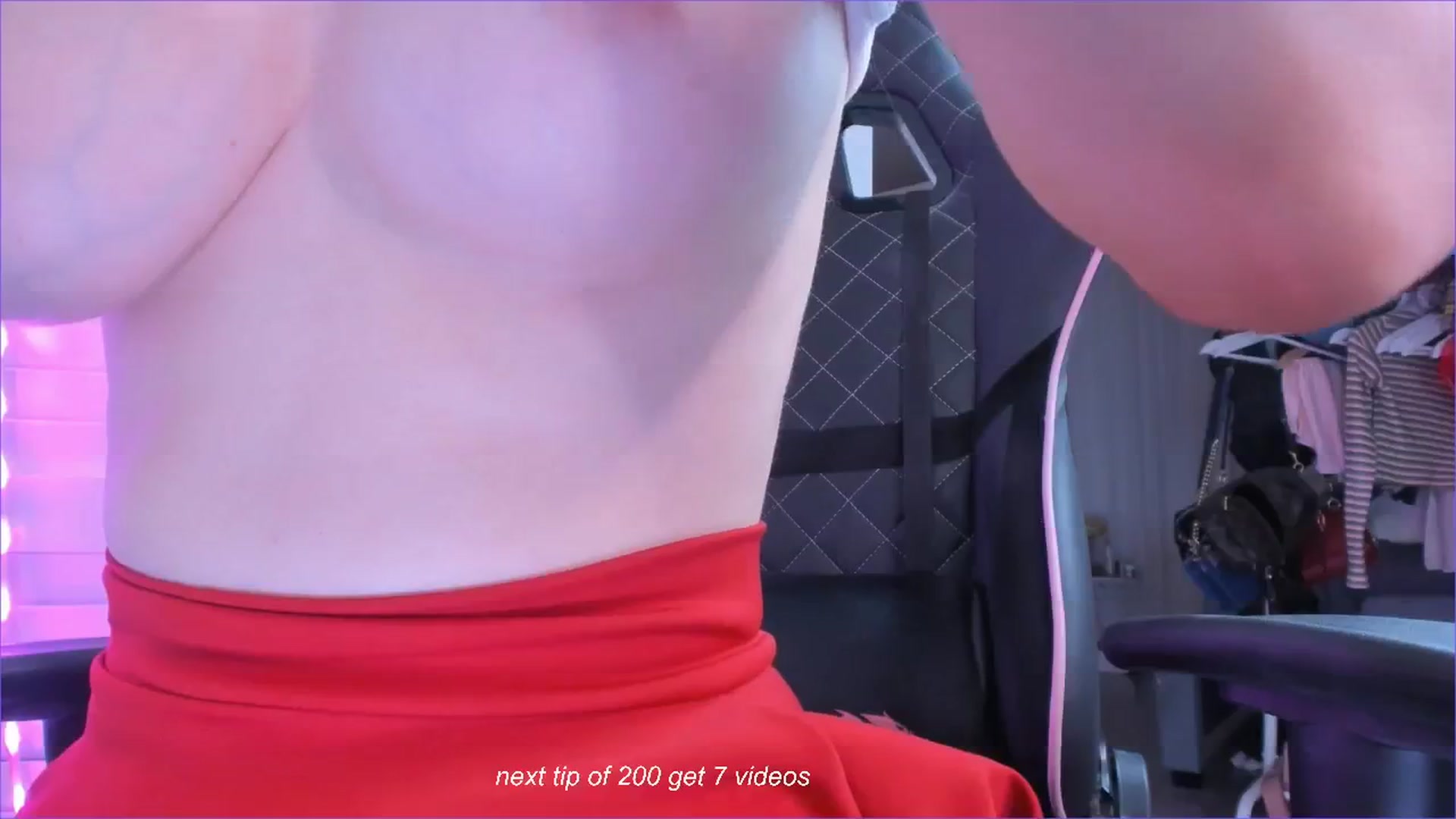 Gallery image thumbnail from fun_for_cash's myfreecams stream on, 08/13/2024, 20:49 image 13 of 20
