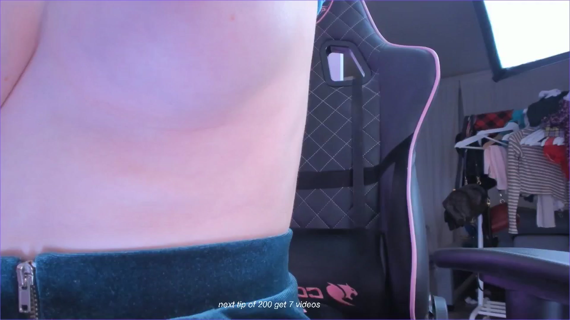 Gallery image thumbnail from fun_for_cash's myfreecams stream on, 09/09/2024, 18:31 image 9 of 20