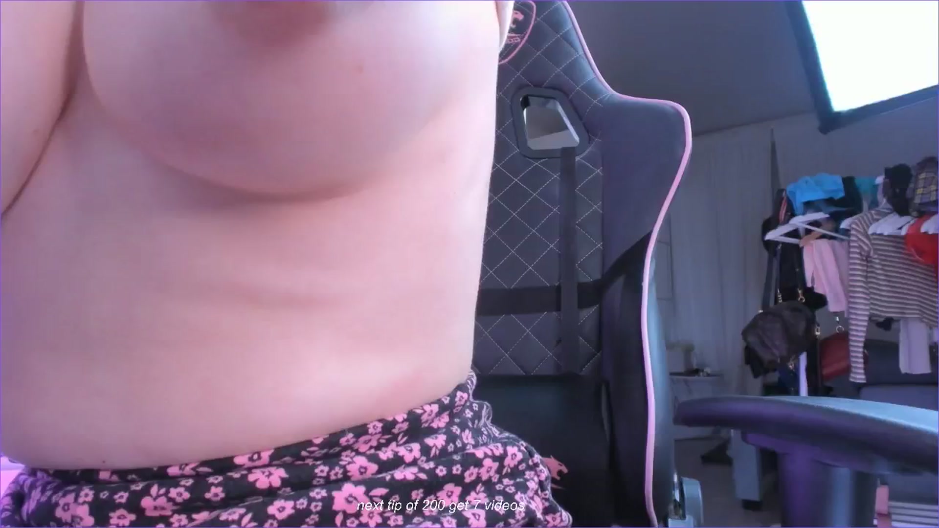 Gallery image thumbnail from fun_for_cash's myfreecams stream on, 09/18/2024, 18:00 image 20 of 20