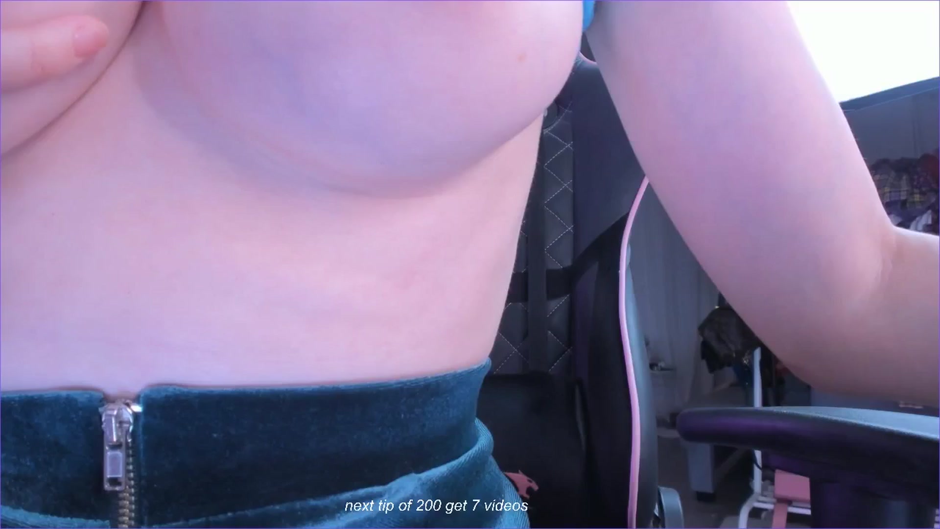 Gallery image thumbnail from fun_for_cash's myfreecams stream on, 09/22/2024, 21:49 image 13 of 20