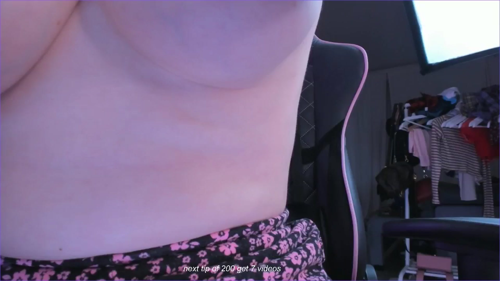 Gallery image thumbnail from fun_for_cash's myfreecams stream on, 09/26/2024, 20:44 image 7 of 20