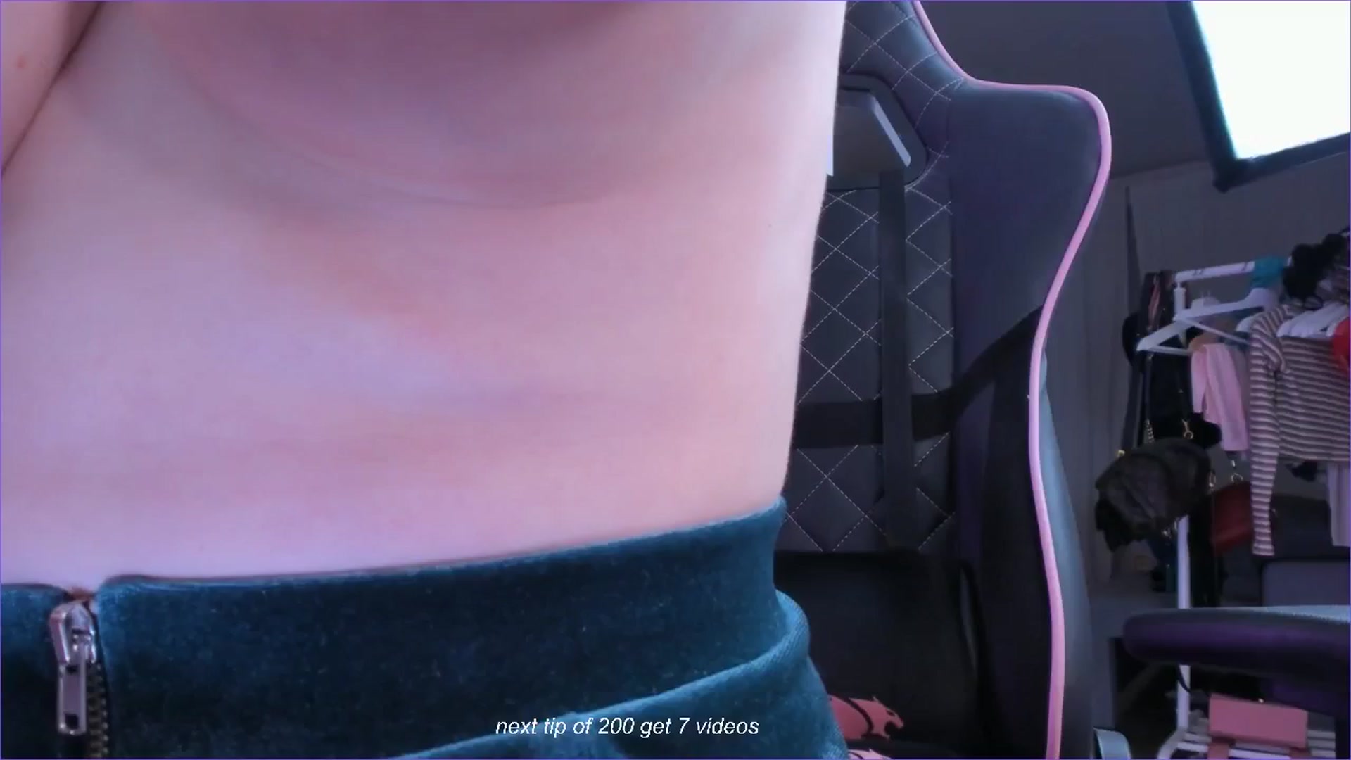 Gallery image thumbnail from fun_for_cash's myfreecams stream on, 09/28/2024, 18:33 image 1 of 20