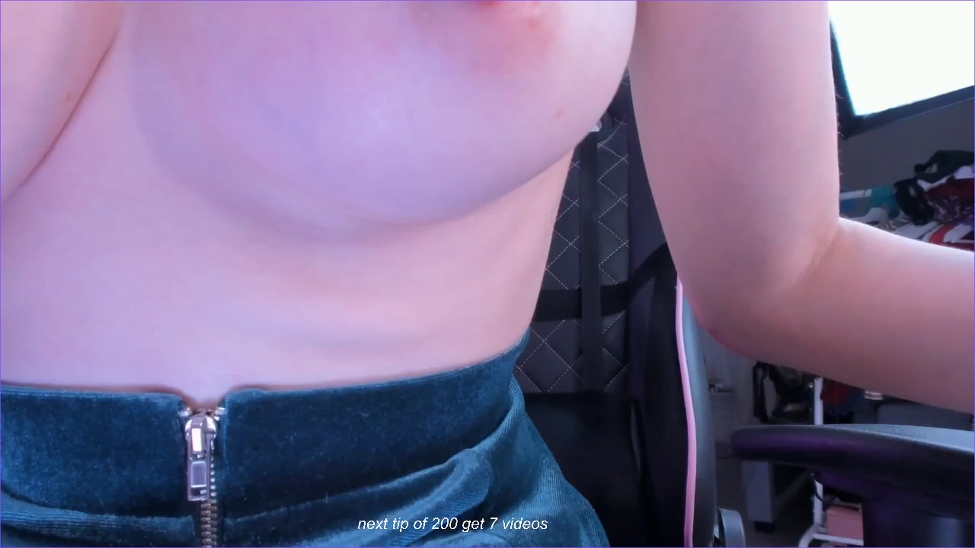 Gallery image thumbnail from fun_for_cash's myfreecams stream on, 10/04/2024, 17:43 image 4 of 20