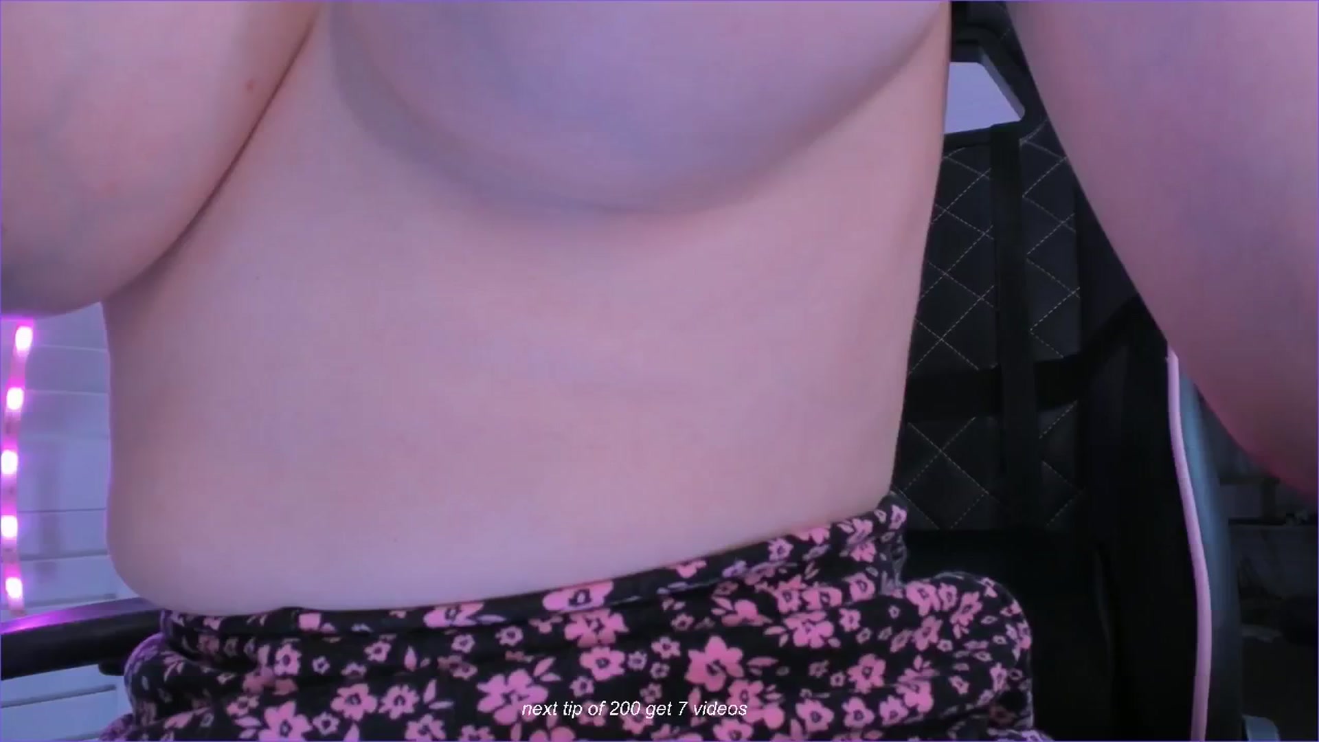 Gallery image thumbnail from fun_for_cash's myfreecams stream on, 10/05/2024, 21:42 image 18 of 20