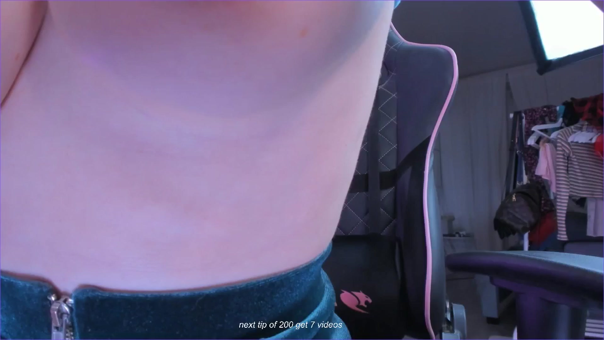 Gallery image thumbnail from fun_for_cash's myfreecams stream on, 10/21/2024, 22:44 image 20 of 20