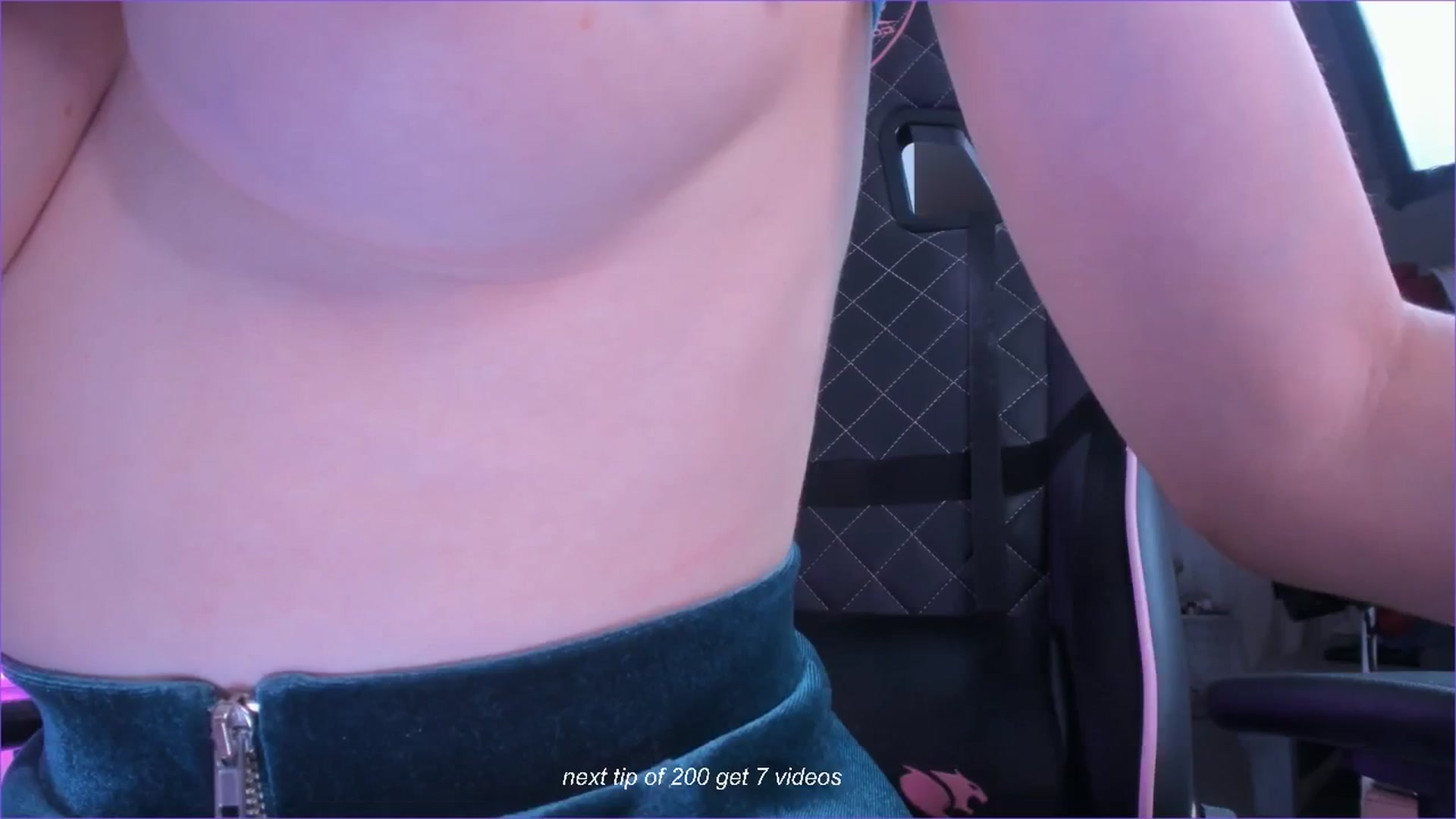 Gallery image thumbnail from fun_for_cash's myfreecams stream on, 10/30/2024, 16:53 image 16 of 20