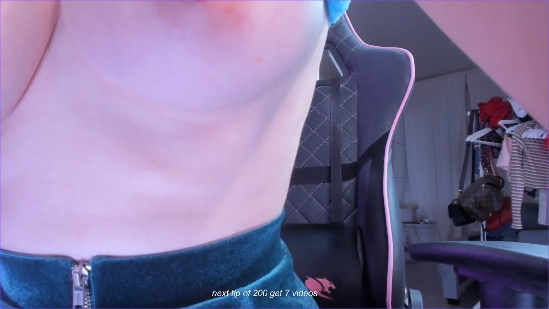Gallery image thumbnail from fun_for_cash's myfreecams stream on, 10/30/2024, 17:19 image 3 of 20