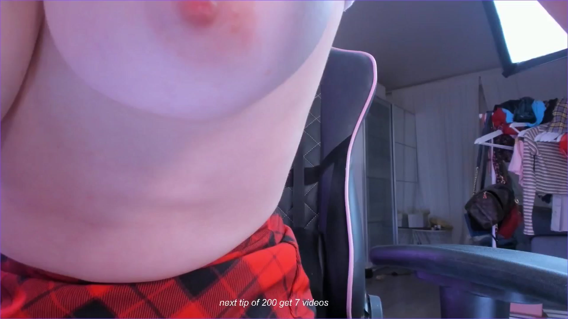 Gallery image thumbnail from fun_for_cash's myfreecams stream on, 11/10/2024, 17:25 image 1 of 20
