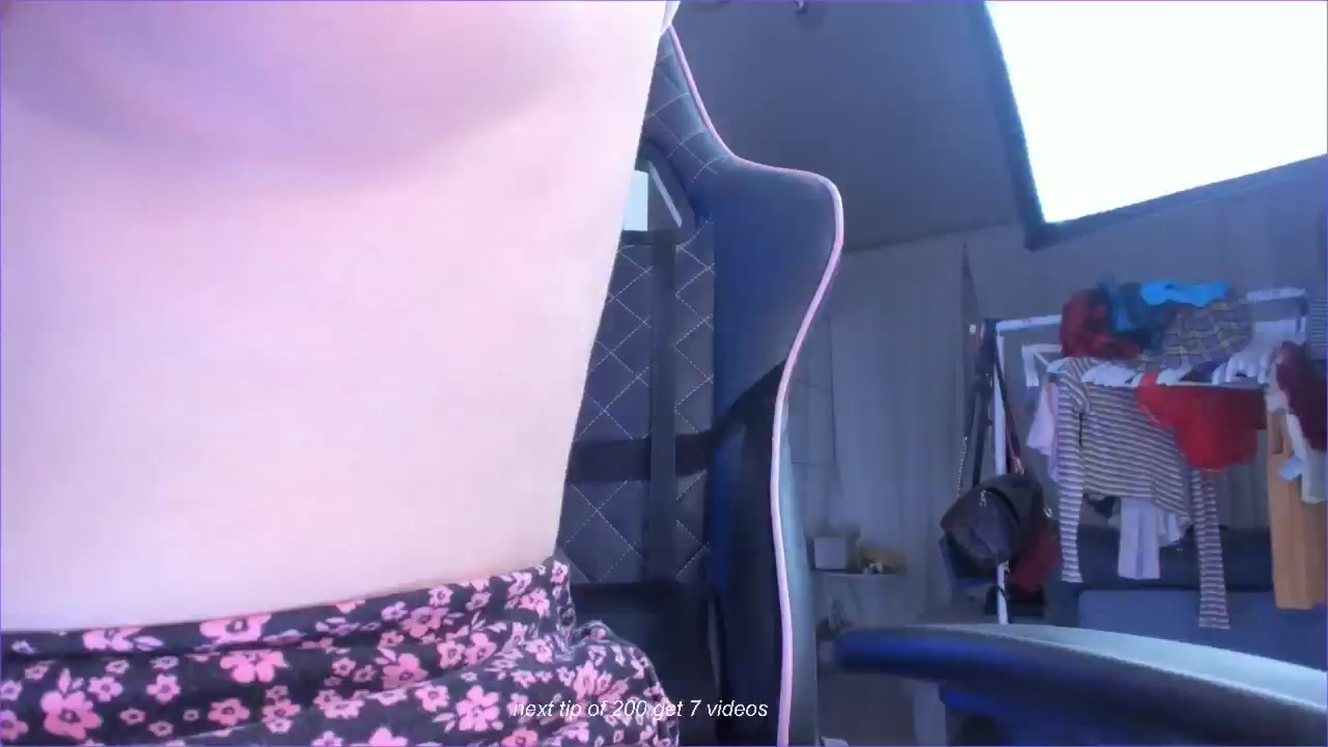 Gallery image thumbnail from fun_for_cash's myfreecams stream on, 11/13/2024, 16:16 image 16 of 20