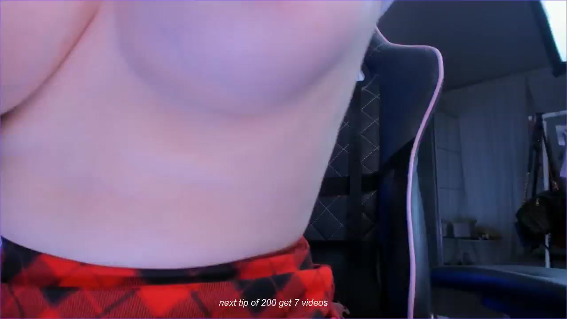 Gallery image thumbnail from fun_for_cash's myfreecams stream on, 11/14/2024, 13:07 image 11 of 20