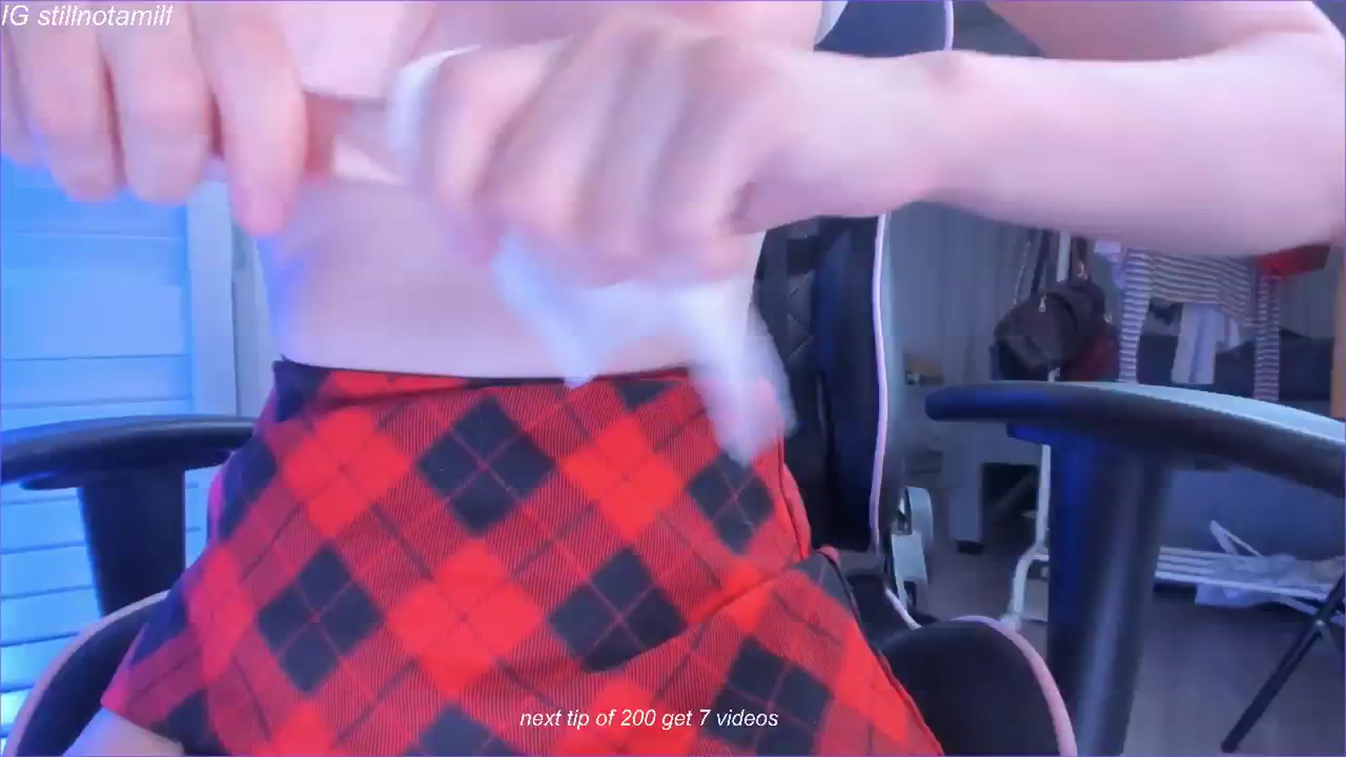 Gallery image thumbnail from fun_for_cash's myfreecams stream on, 11/14/2024, 14:54 image 14 of 20