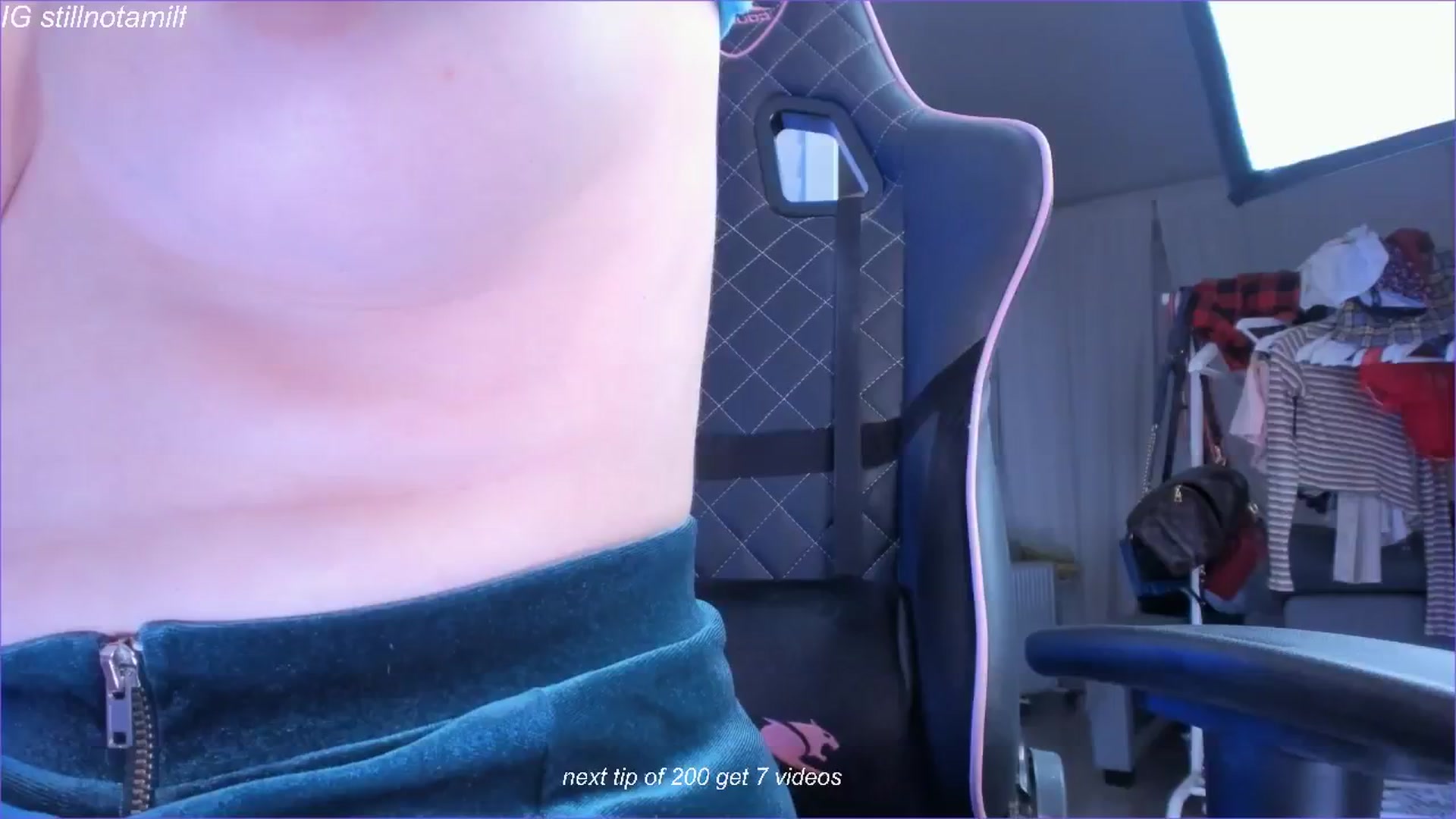 Gallery image thumbnail from fun_for_cash's myfreecams stream on, 11/17/2024, 15:31 image 1 of 20