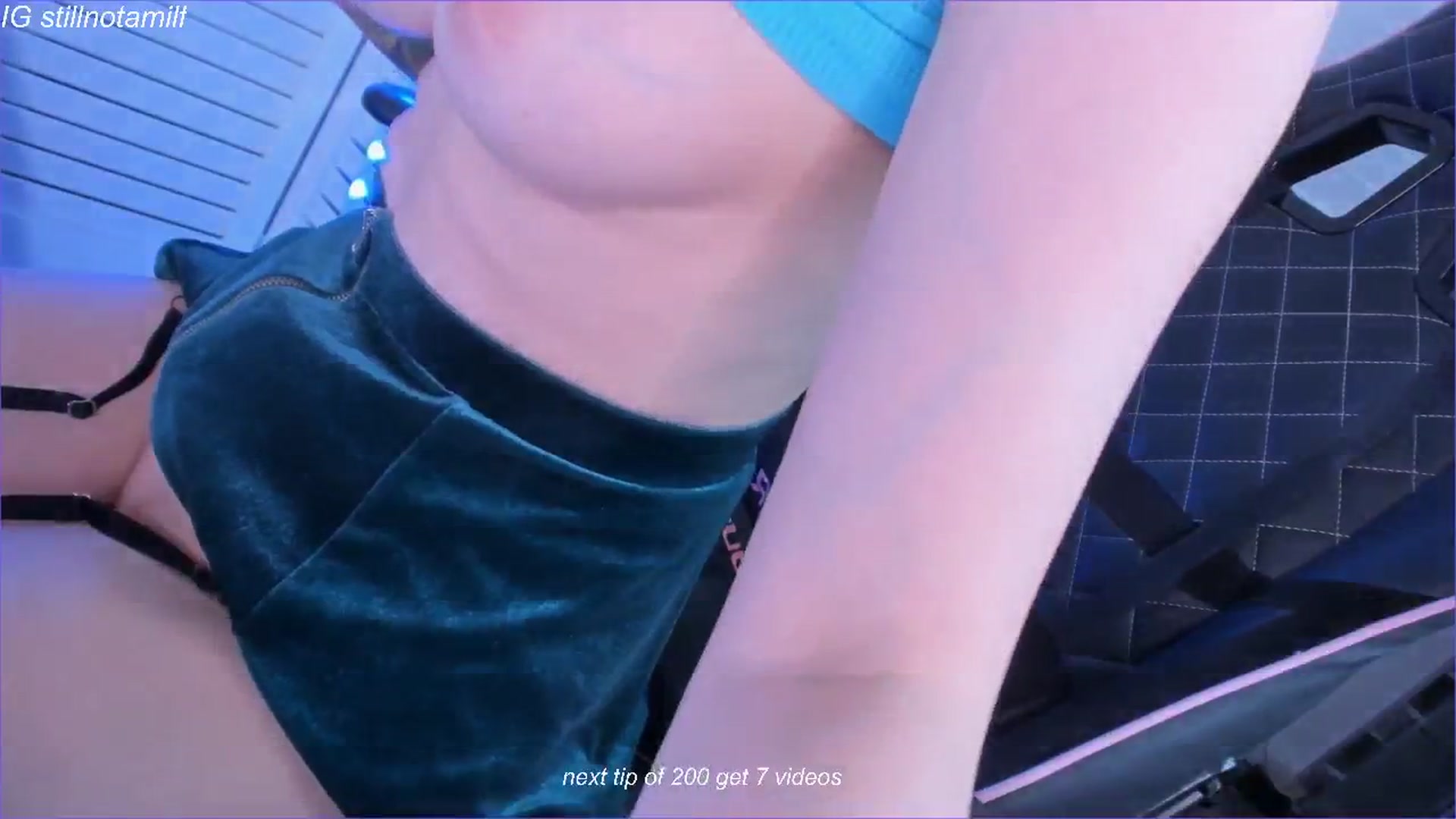 Gallery image thumbnail from fun_for_cash's myfreecams stream on, 11/28/2024, 16:50 image 4 of 20