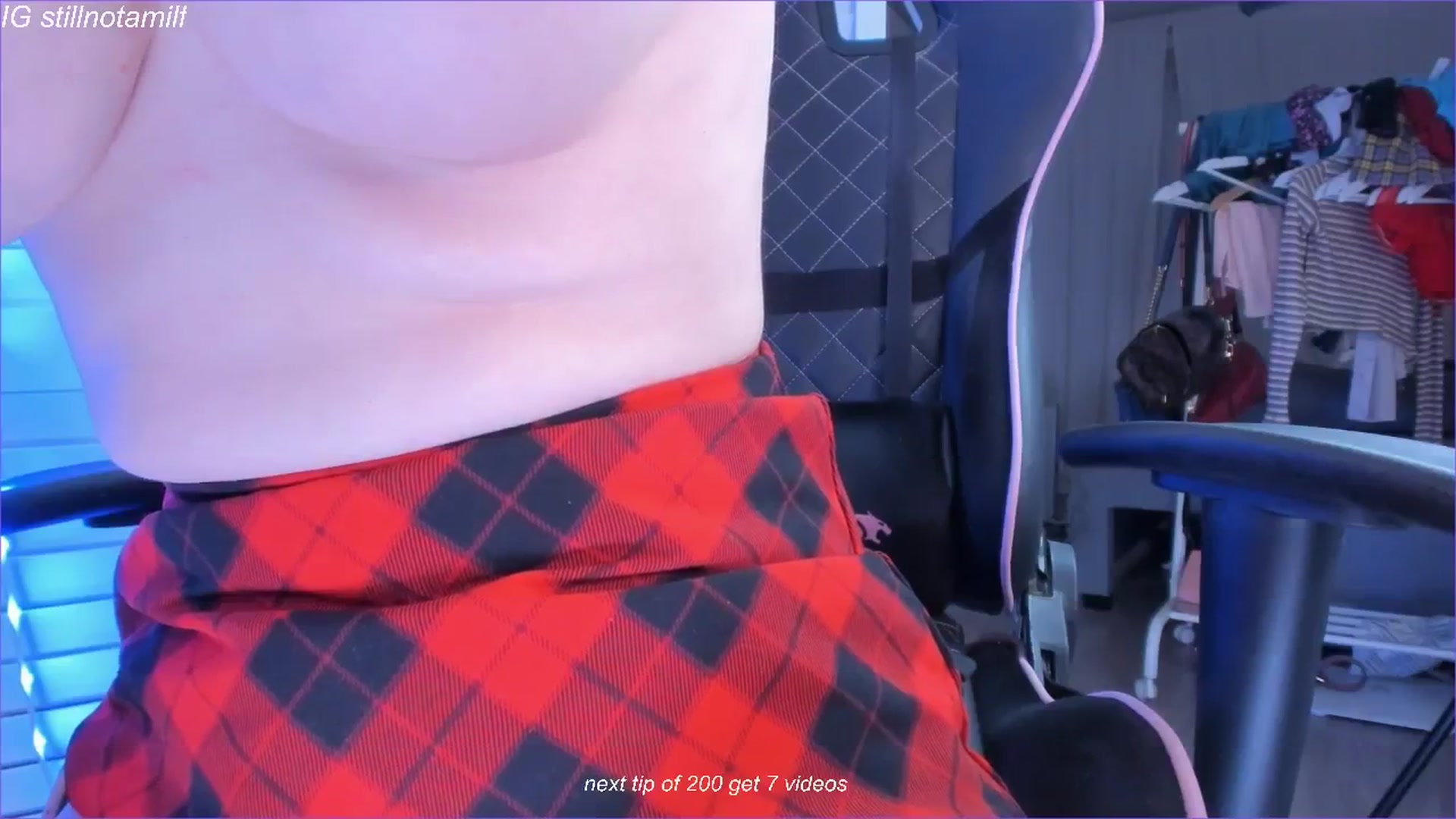 Gallery image thumbnail from fun_for_cash's myfreecams stream on, 12/09/2024, 18:22 image 6 of 20