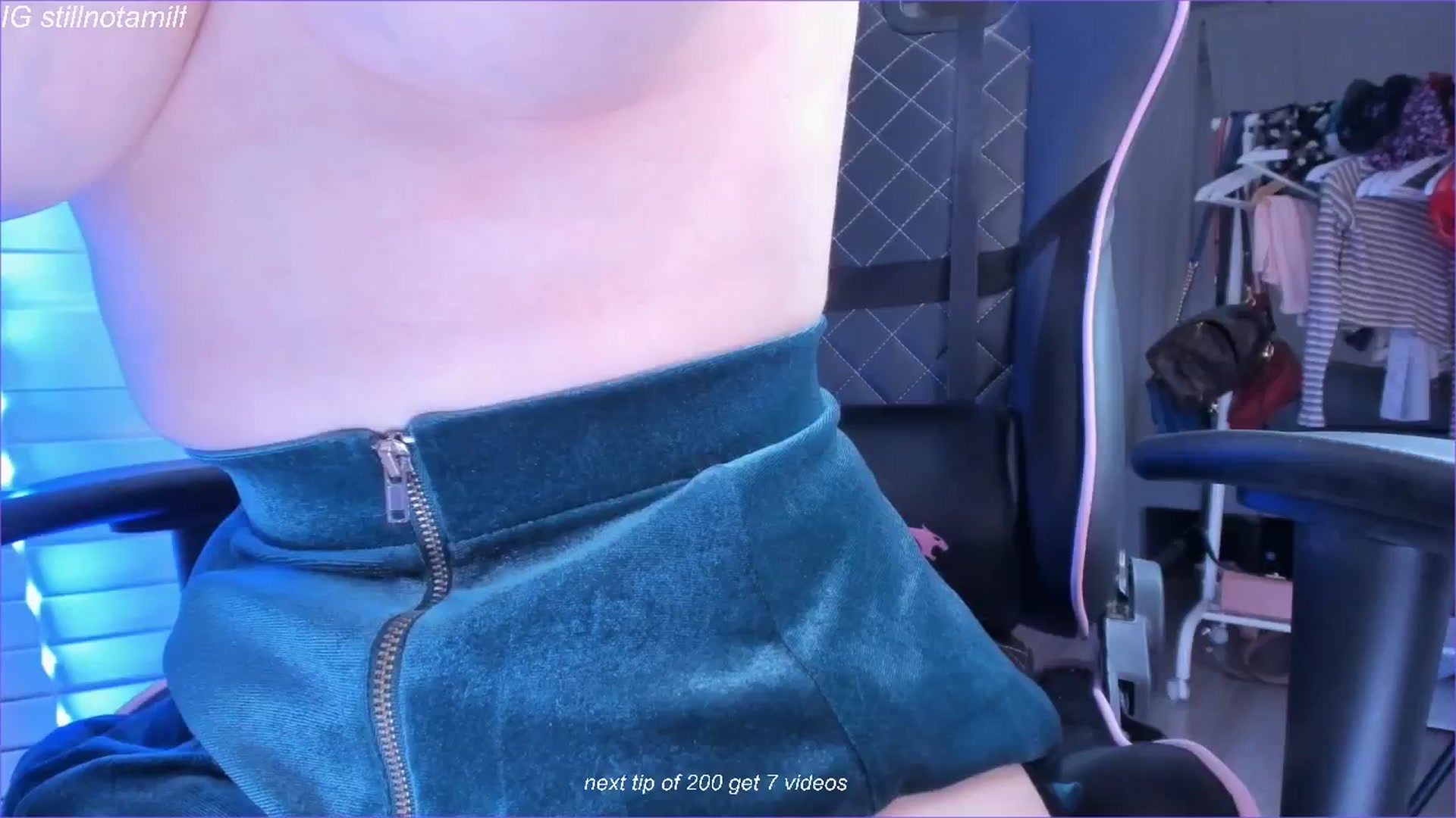 Gallery image thumbnail from fun_for_cash's myfreecams stream on, 12/10/2024, 20:28 image 11 of 20