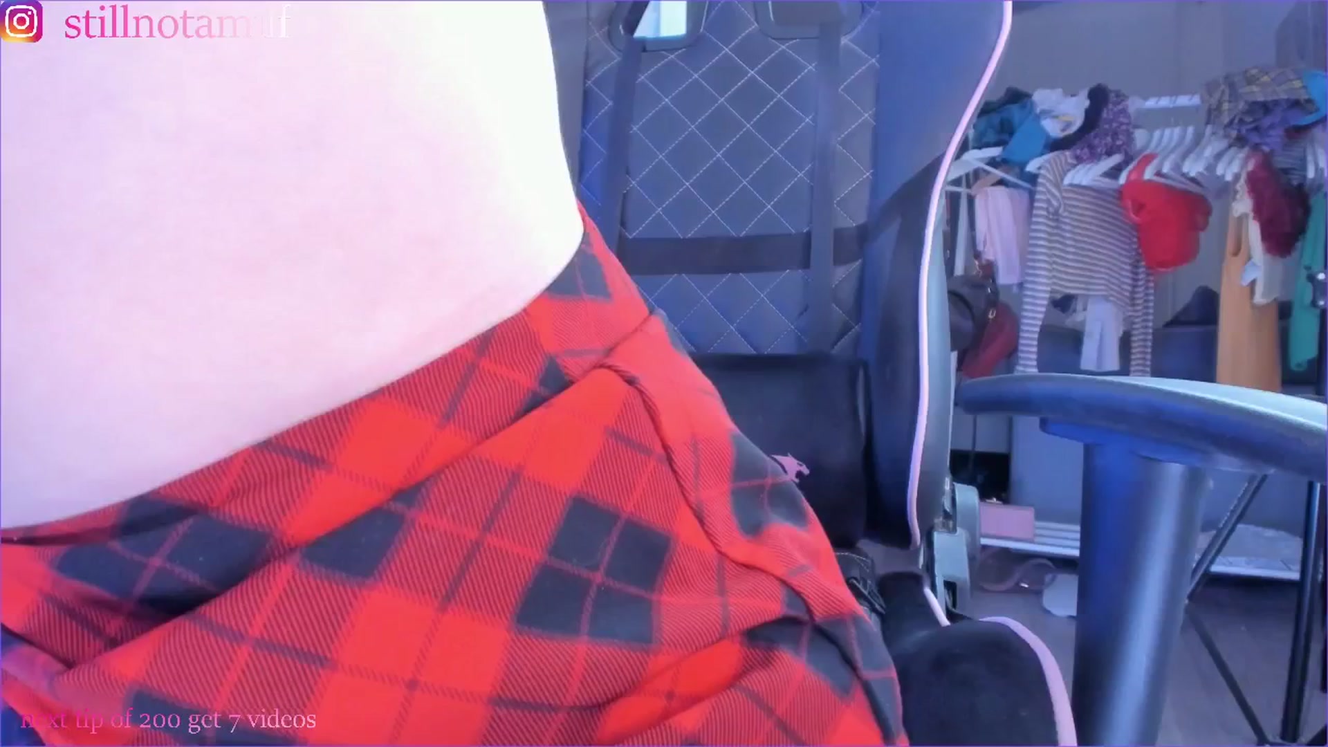 Gallery image thumbnail from fun_for_cash's myfreecams stream on, 12/15/2024, 16:50 image 19 of 20