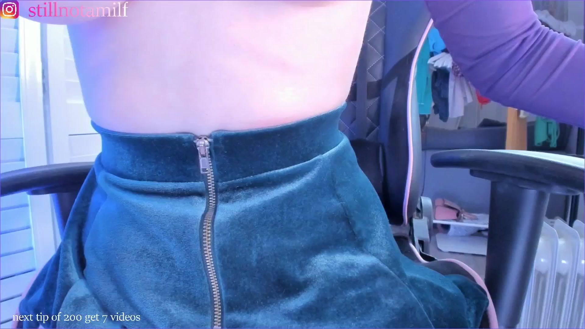 Gallery image thumbnail from fun_for_cash's myfreecams stream on, 01/26/2025, 21:35 image 20 of 20