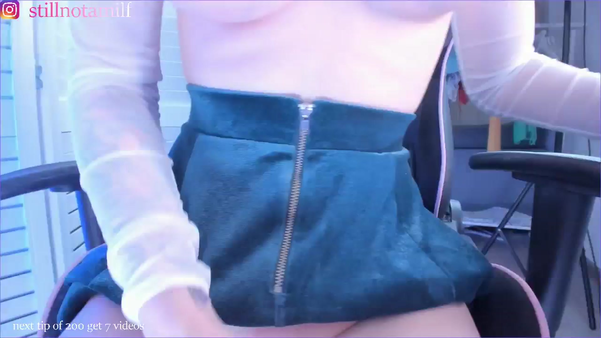 Gallery image thumbnail from fun_for_cash's myfreecams stream on, 02/11/2025, 20:03 image 20 of 20