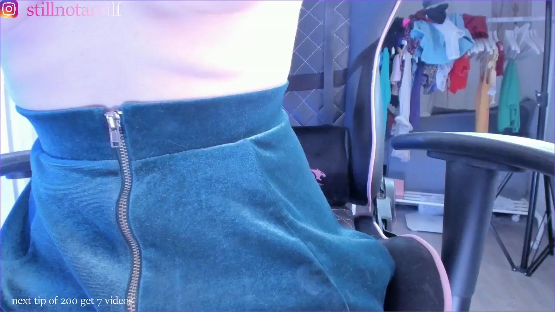 Gallery image thumbnail from fun_for_cash's myfreecams stream on, 02/19/2025, 16:14 image 5 of 20