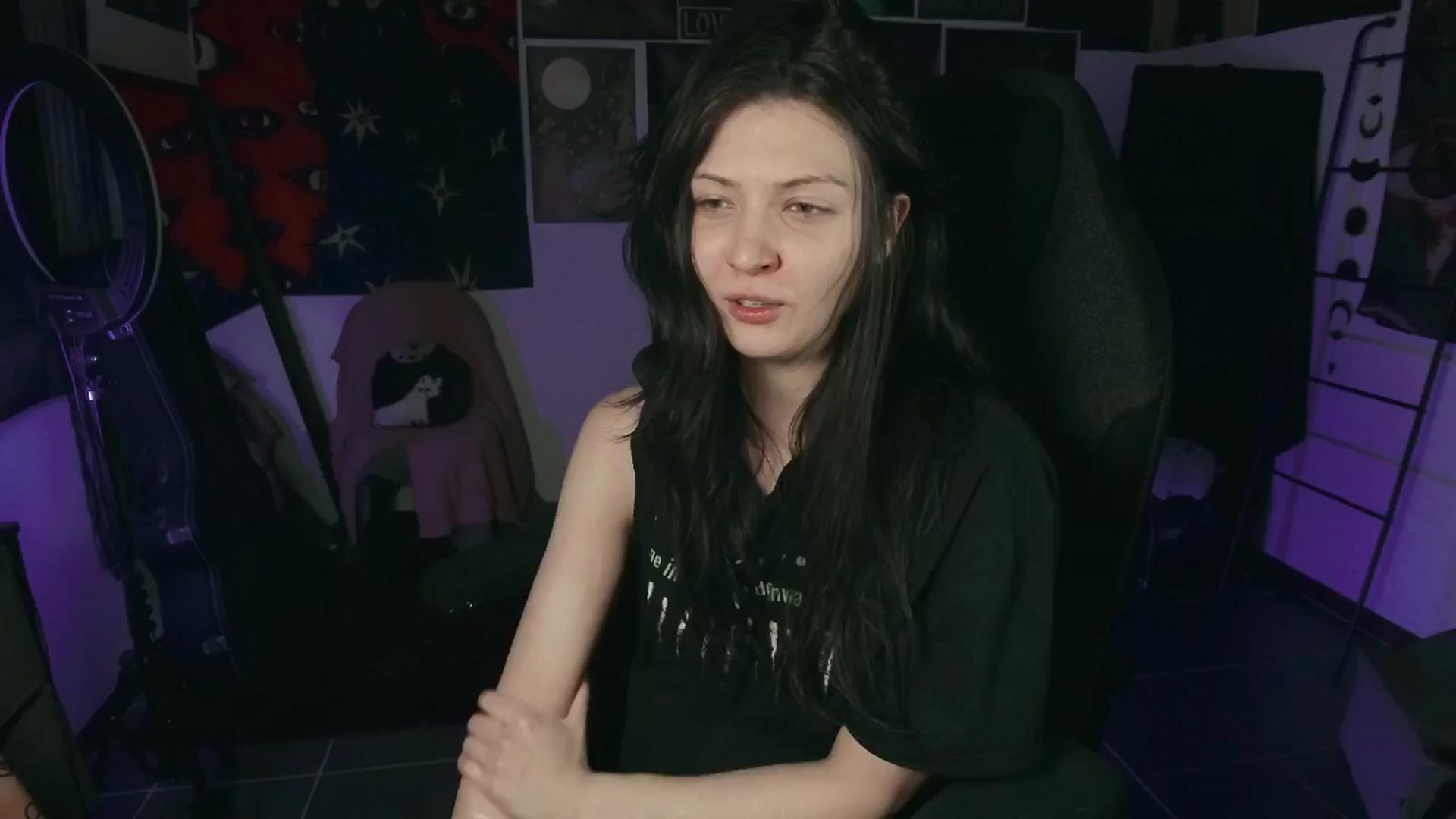 Gallery image thumbnail from fungussy's myfreecams stream on, 07/02/2024, 07:47 image 20 of 20