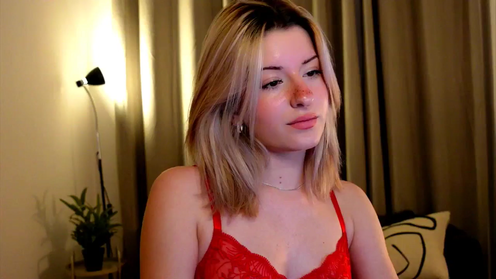Gallery image thumbnail from funny_freckle's myfreecams stream on, 01/04/2025, 13:27 image 20 of 20