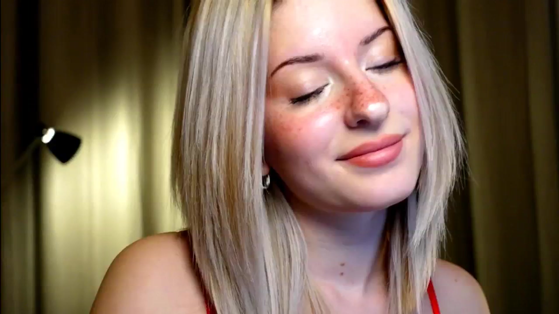 Gallery image thumbnail from funny_freckle's myfreecams stream on, 01/11/2025, 14:50 image 2 of 20
