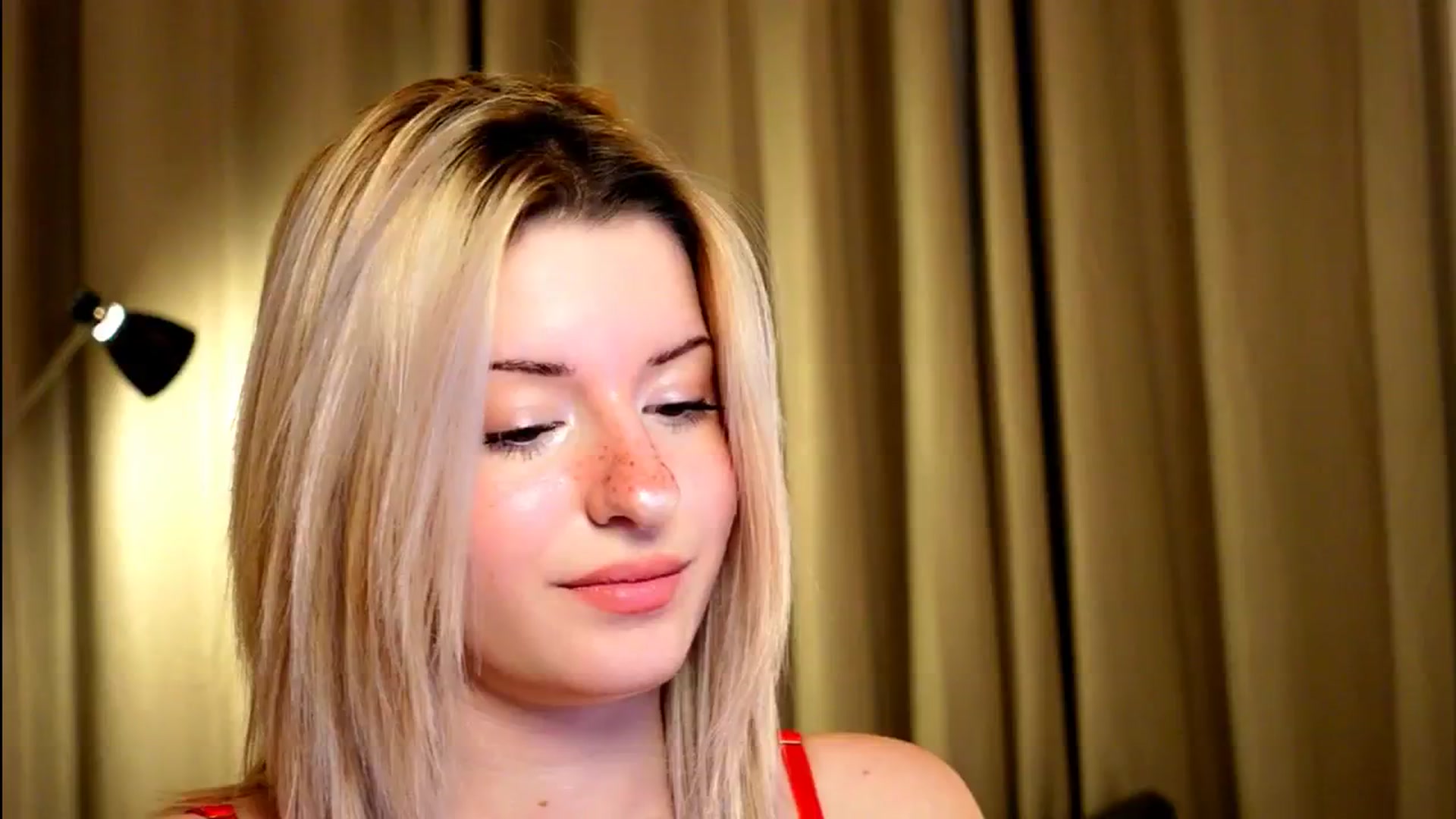 Gallery image thumbnail from funny_freckle's myfreecams stream on, 01/11/2025, 14:50 image 15 of 20
