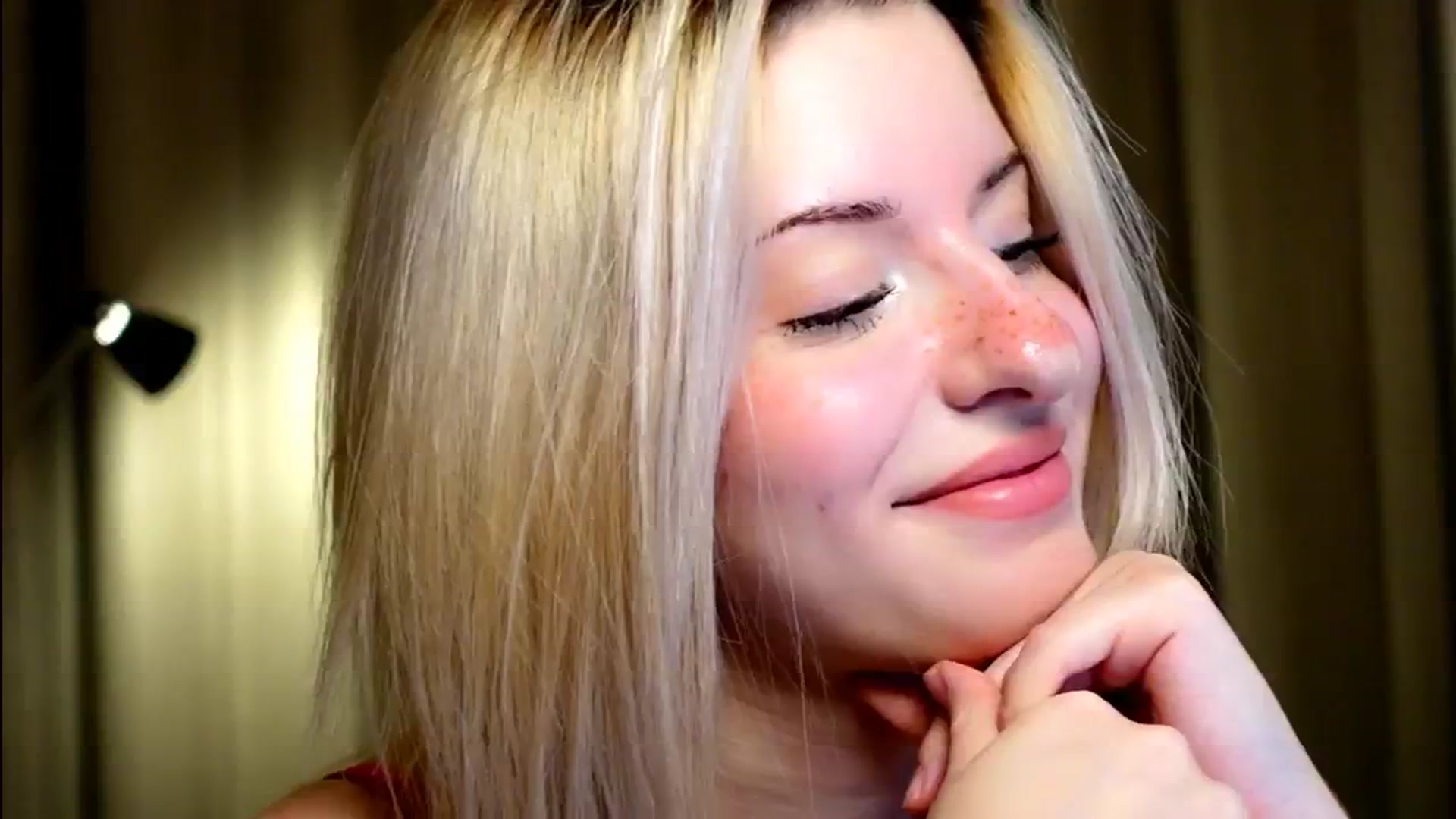 Gallery image thumbnail from funny_freckle's myfreecams stream on, 01/11/2025, 14:50 image 4 of 20