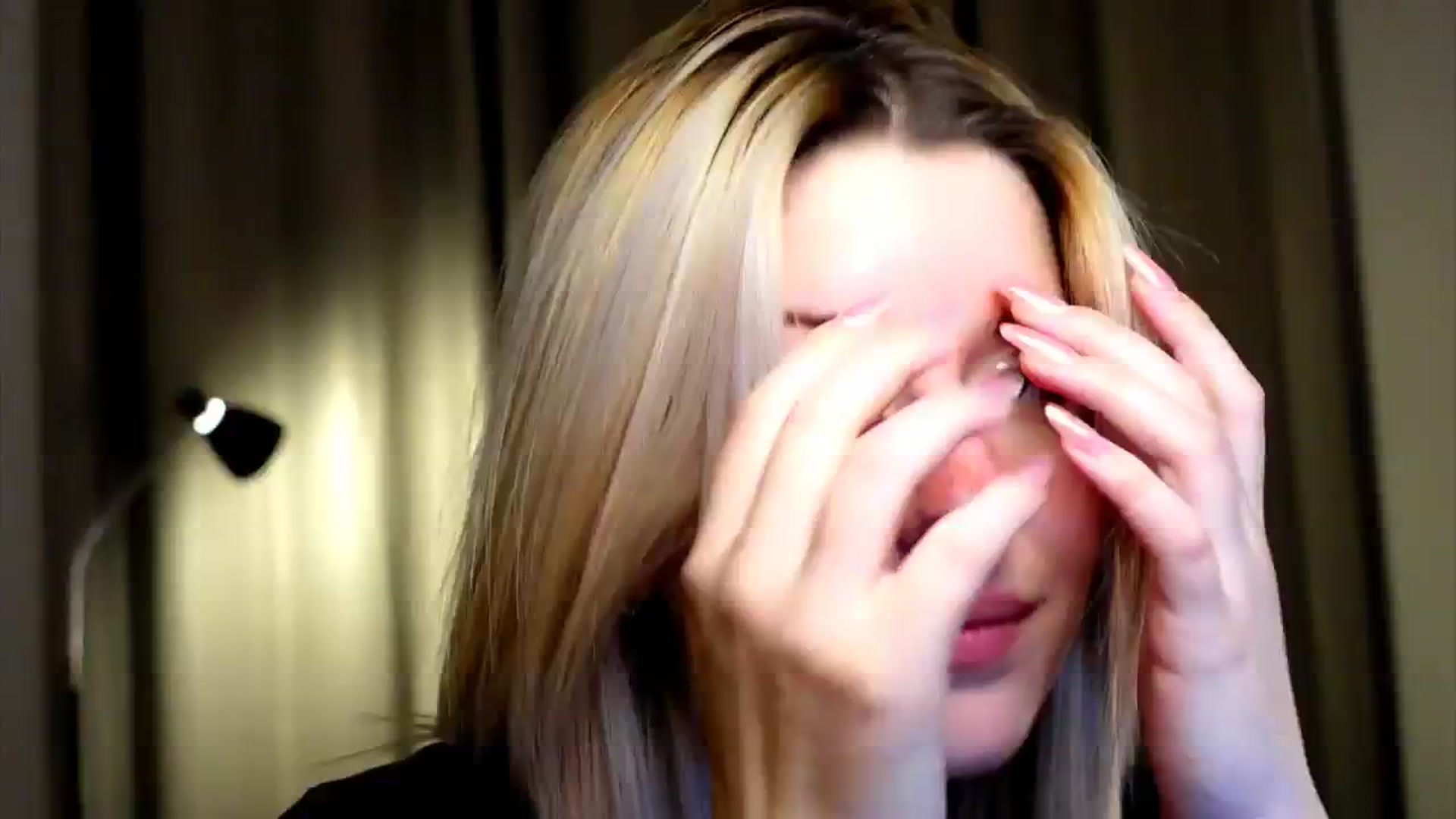 Gallery image thumbnail from funny_freckle's myfreecams stream on, 01/18/2025, 17:45 image 3 of 20