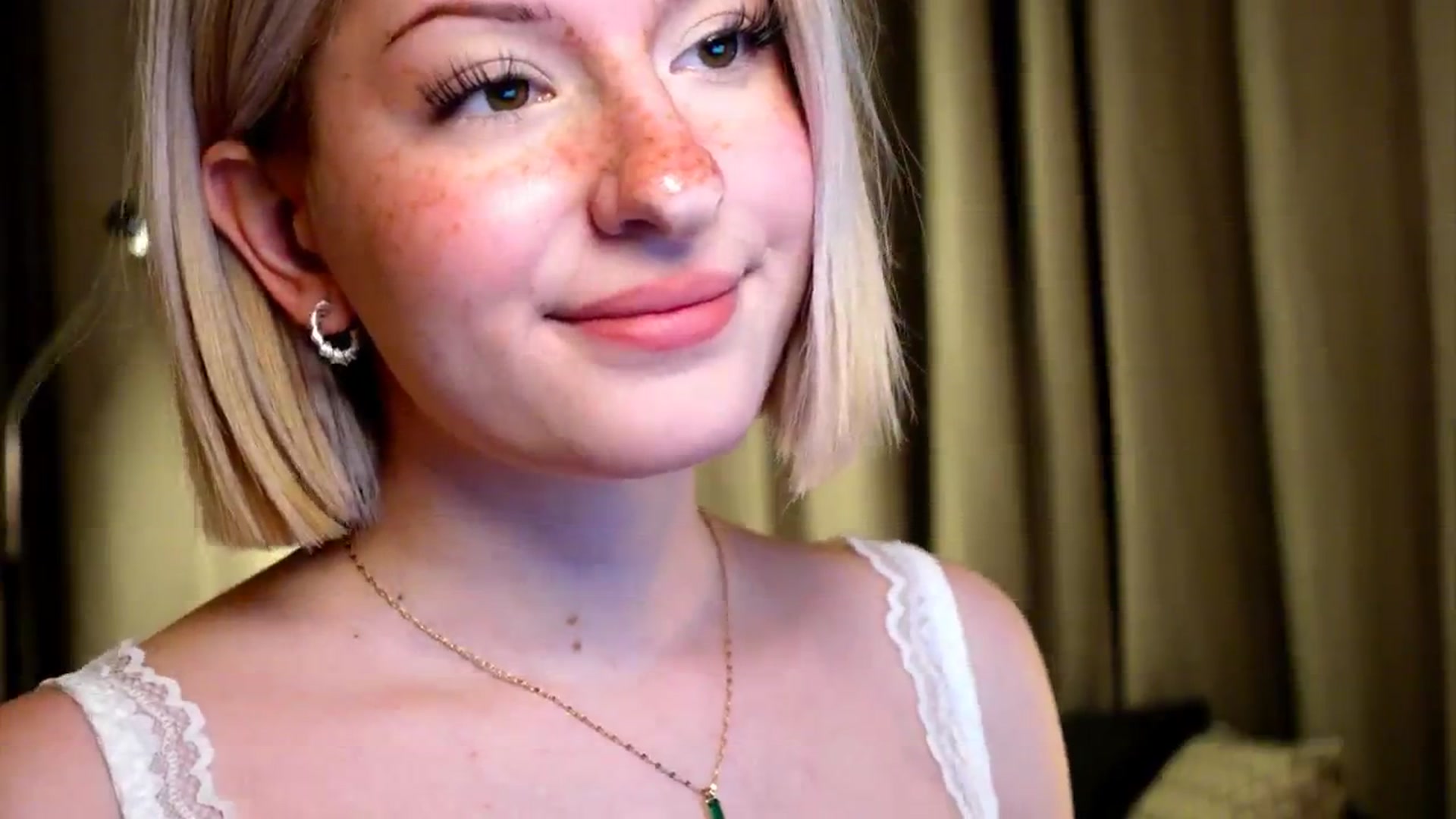 Gallery image thumbnail from funny_freckle's myfreecams stream on, 02/03/2025, 14:25 image 20 of 20