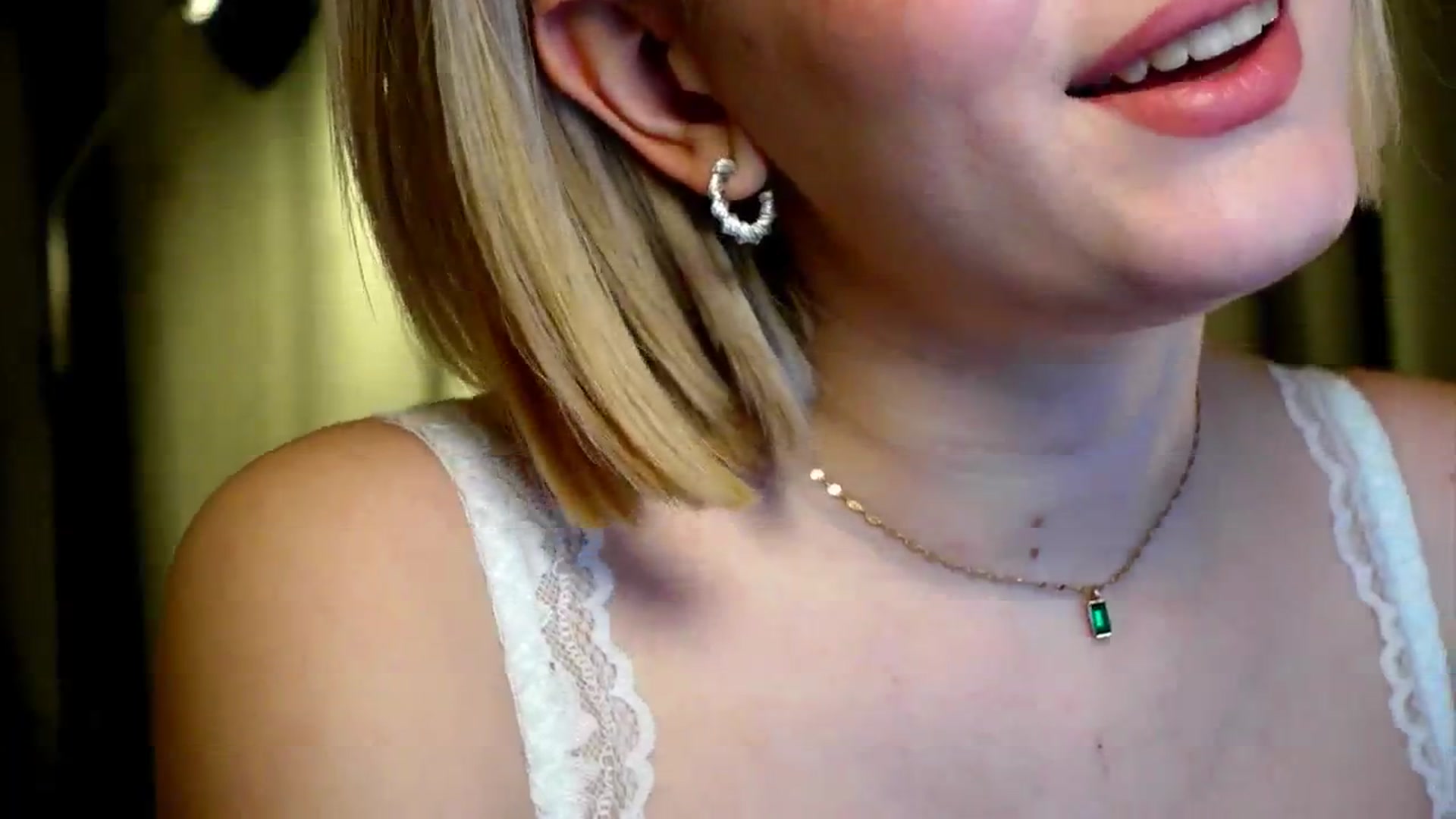 Gallery image thumbnail from funny_freckle's myfreecams stream on, 02/05/2025, 16:14 image 10 of 20