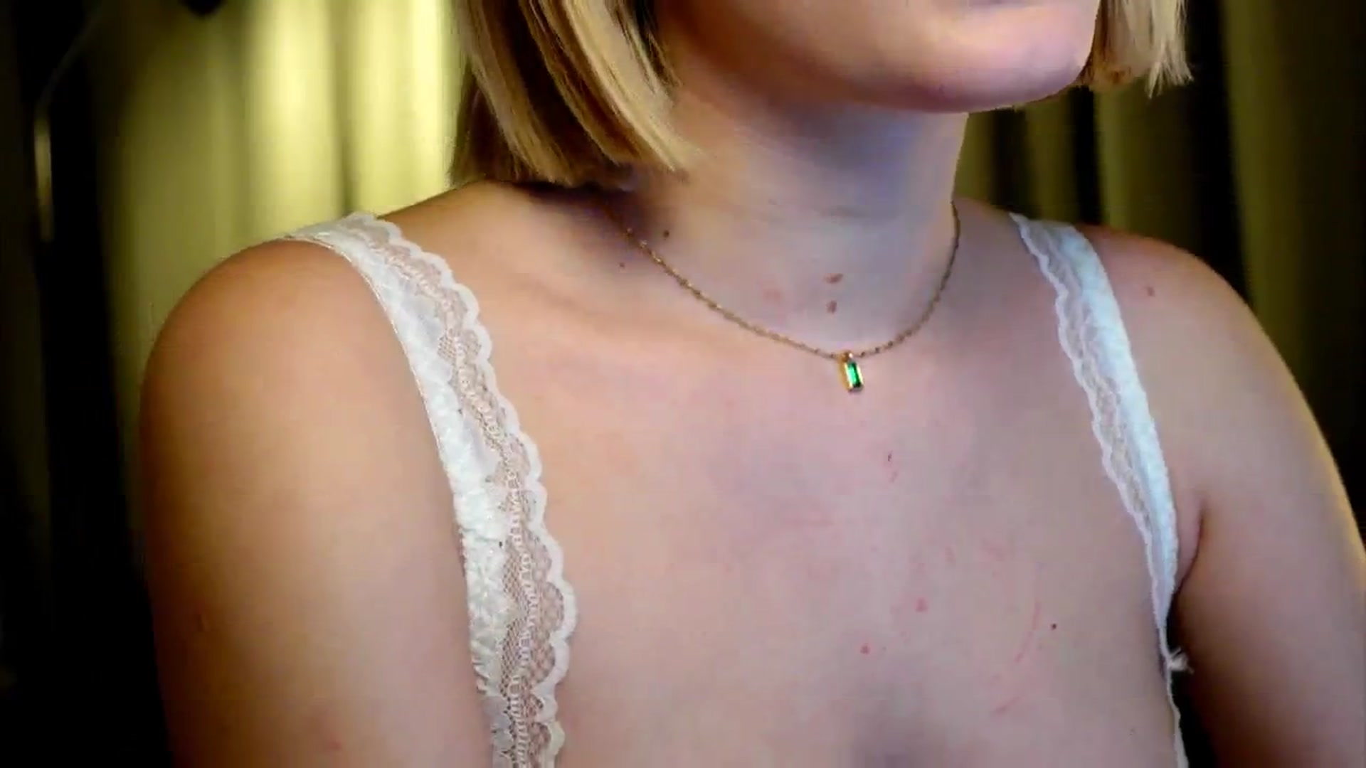 Gallery image thumbnail from funny_freckle's myfreecams stream on, 02/05/2025, 16:49 image 9 of 20