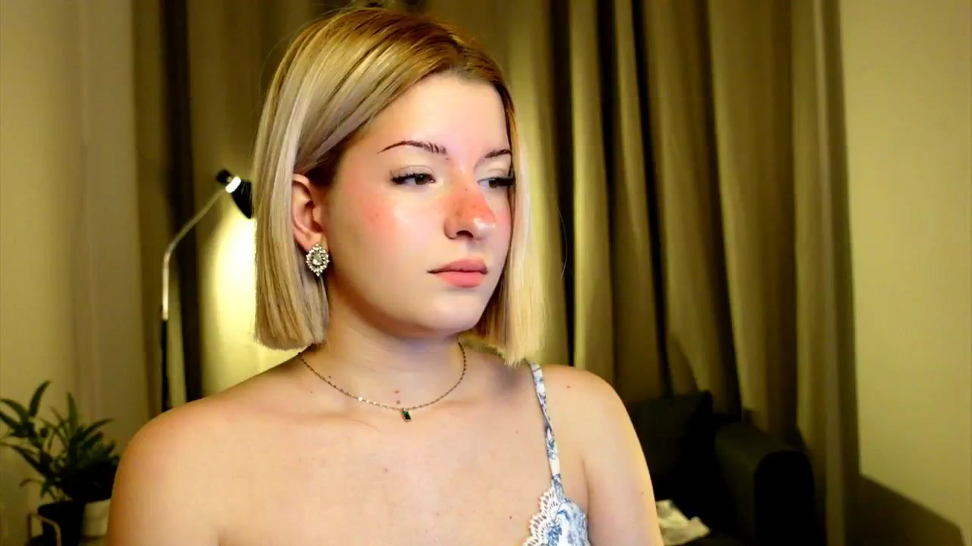 Gallery image thumbnail from funny_freckle's myfreecams stream on, 02/15/2025, 13:55 image 4 of 20